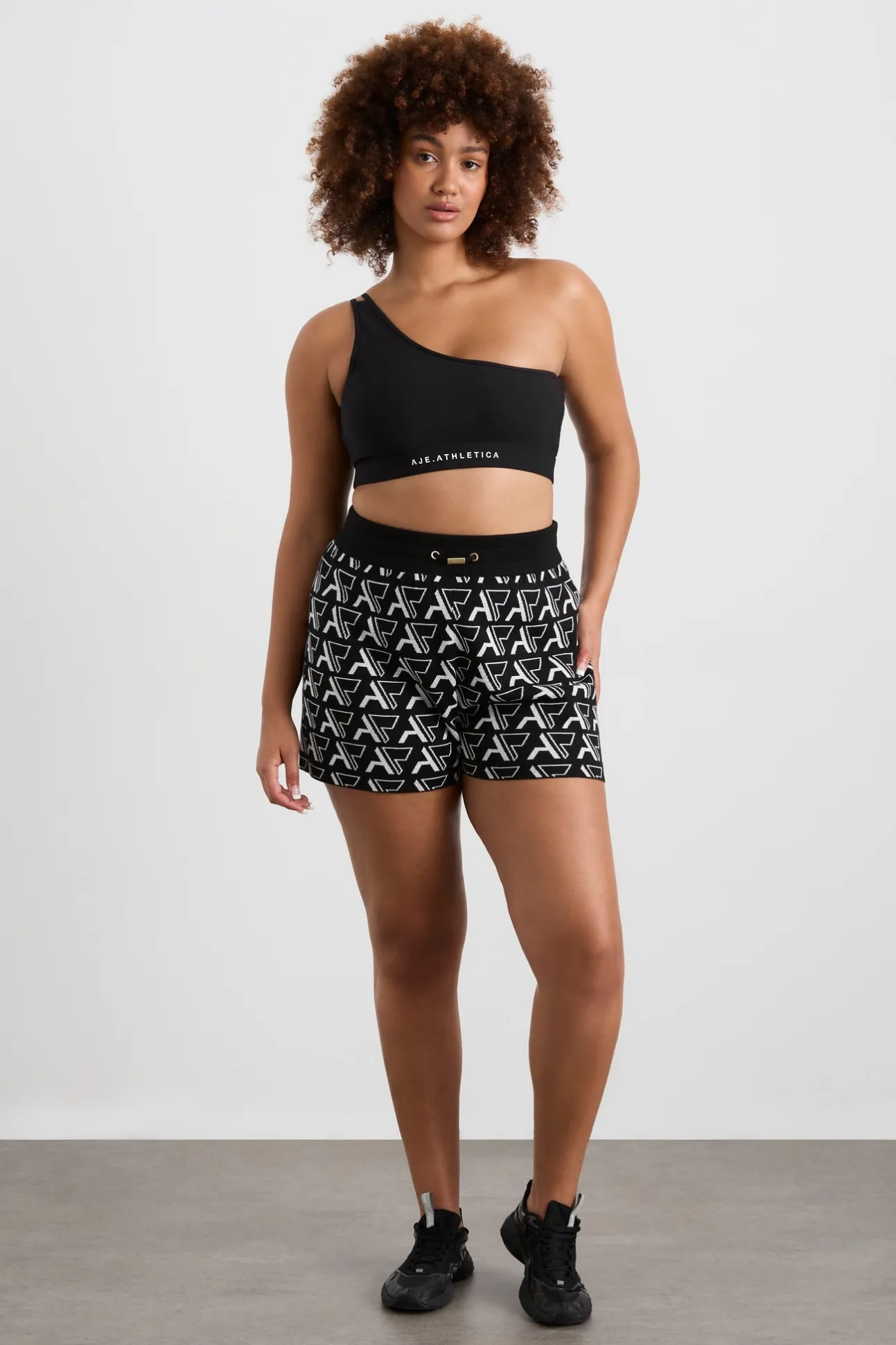 monogram_shorts__10.webp Monogram Shorts 640