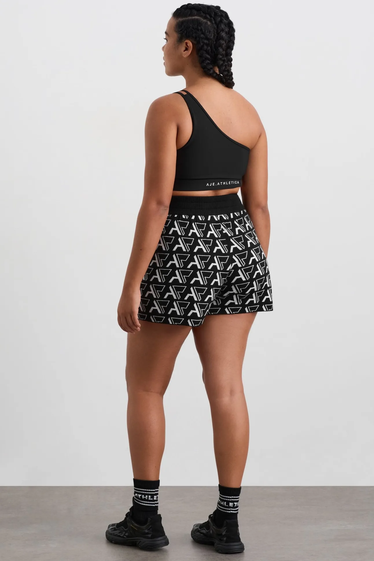 monogram_shorts__9.webp Monogram Shorts 640