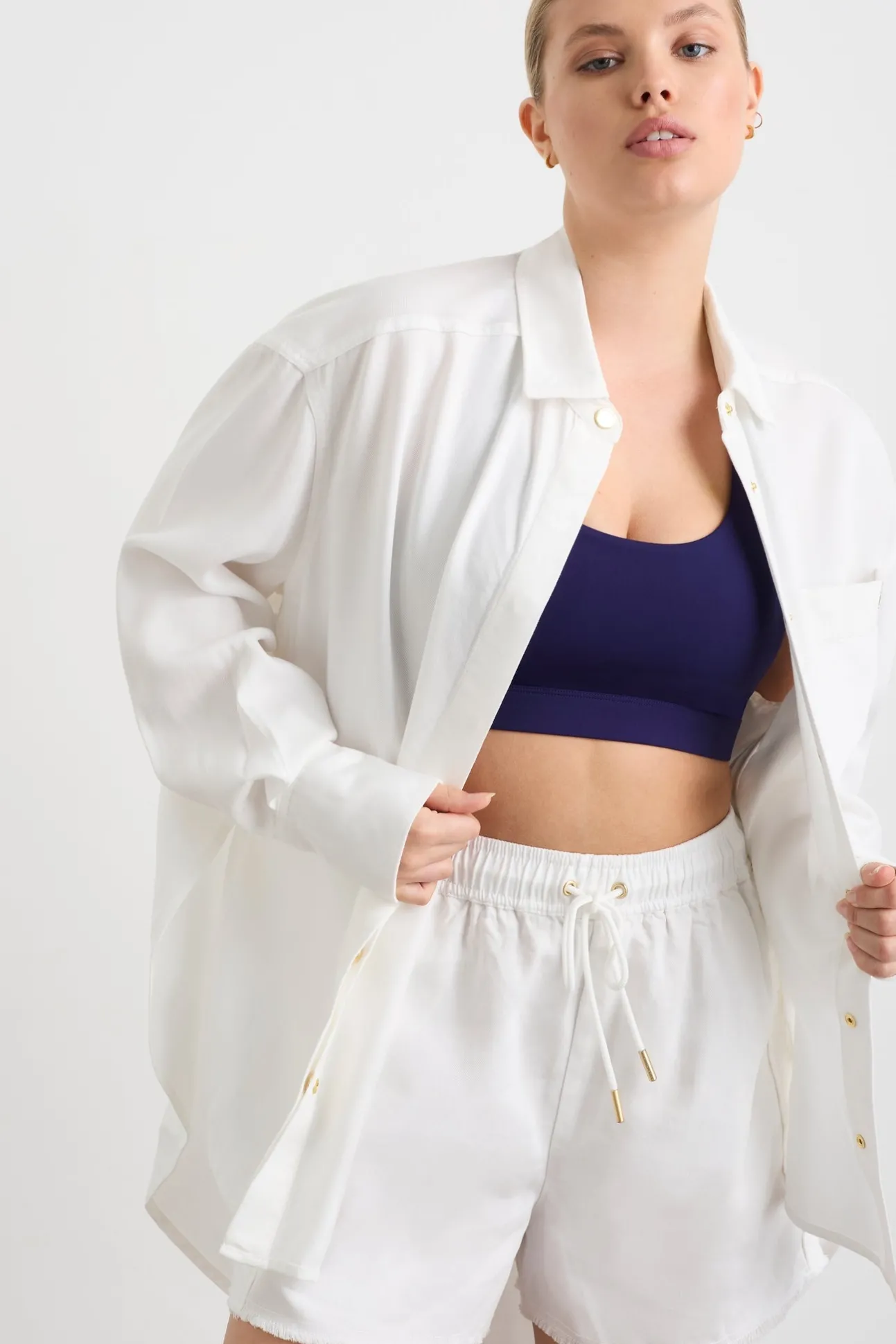 oversized_denim_shirt__9.webp Oversized Denim Shirt 421
