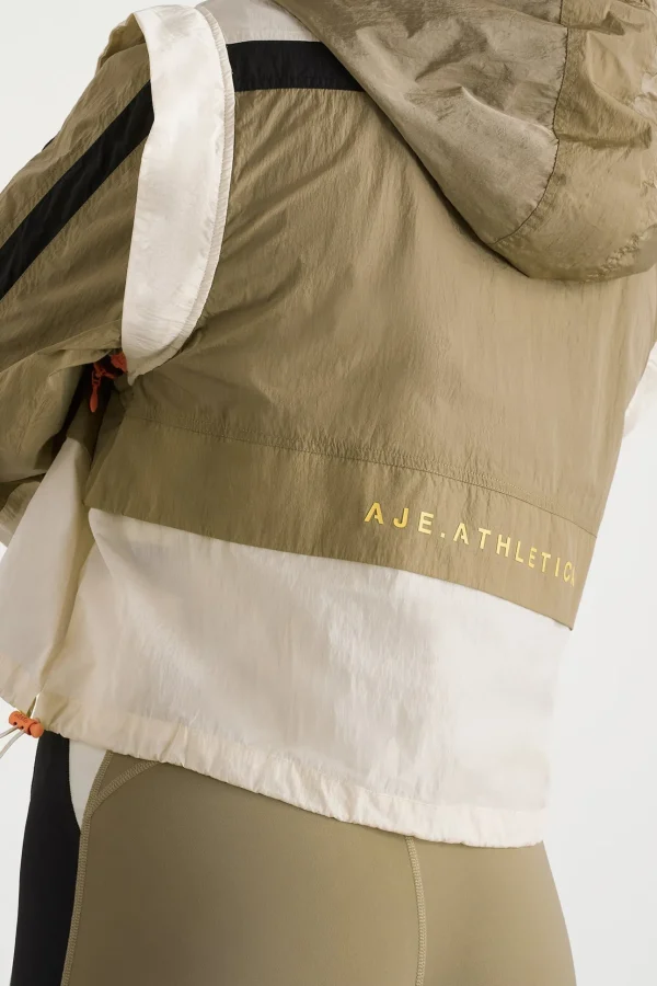 Panelled Hybrid Jacket 748