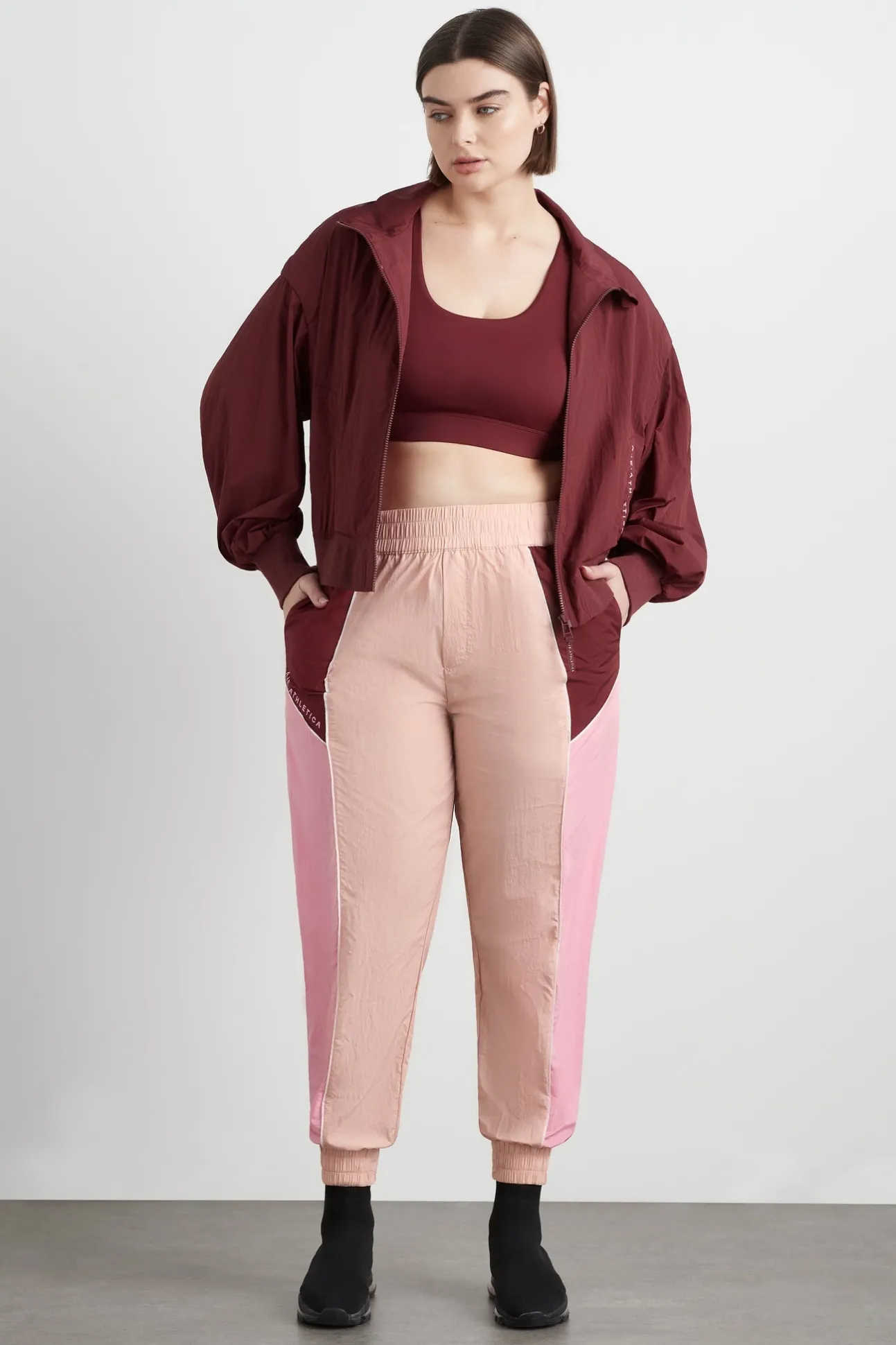 panelled_spray_trackpants_13.webp Panelled Spray Trackpants 510