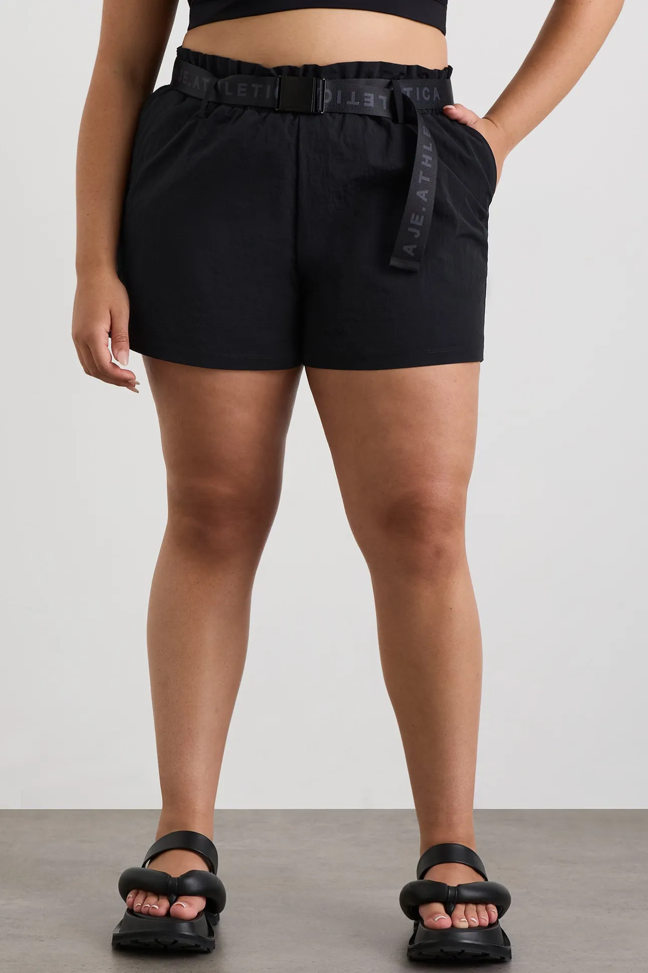paperbag_spray_shorts__15.webp Paperbag Spray Shorts 365