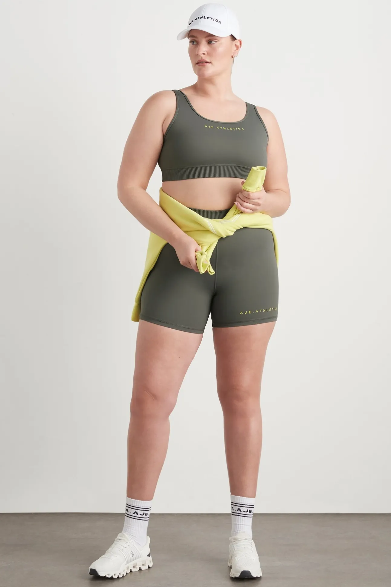 pintuck_effect_sports_bra_16.webp Pintuck Effect Sports Bra 327