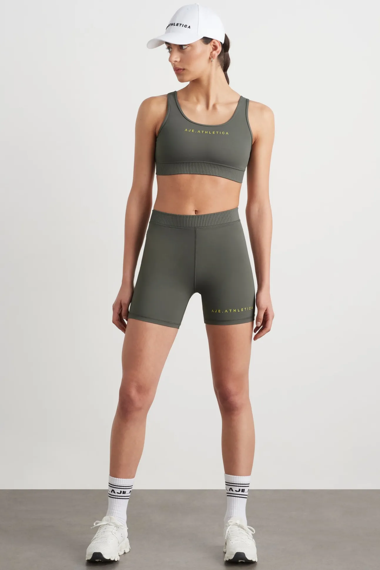 pintuck_effect_sports_bra_2.webp Pintuck Effect Sports Bra 327