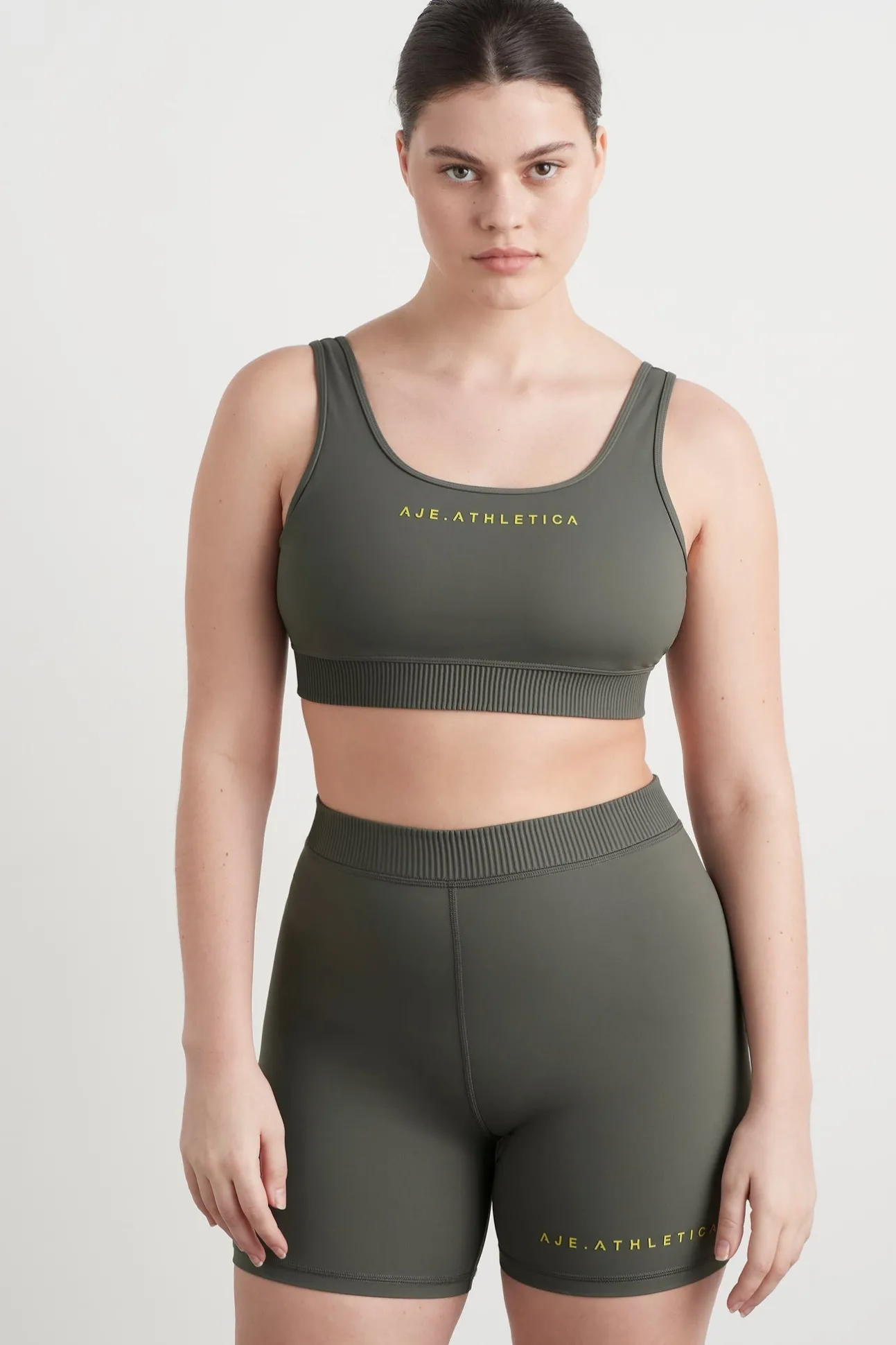 pintuck_effect_sports_bra_5.webp Pintuck Effect Sports Bra 327