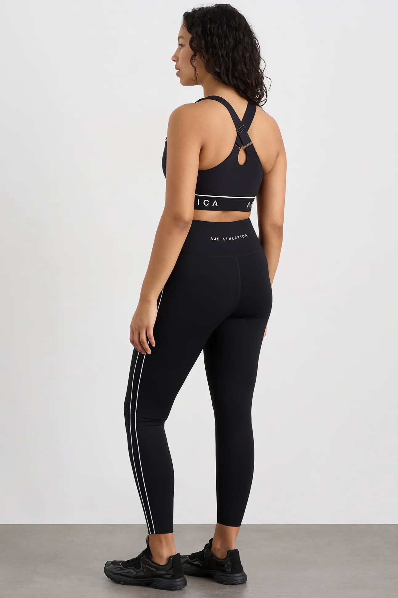 piped_side_ankle_length_l_8.webp Piped Side Ankle Length Legging 299