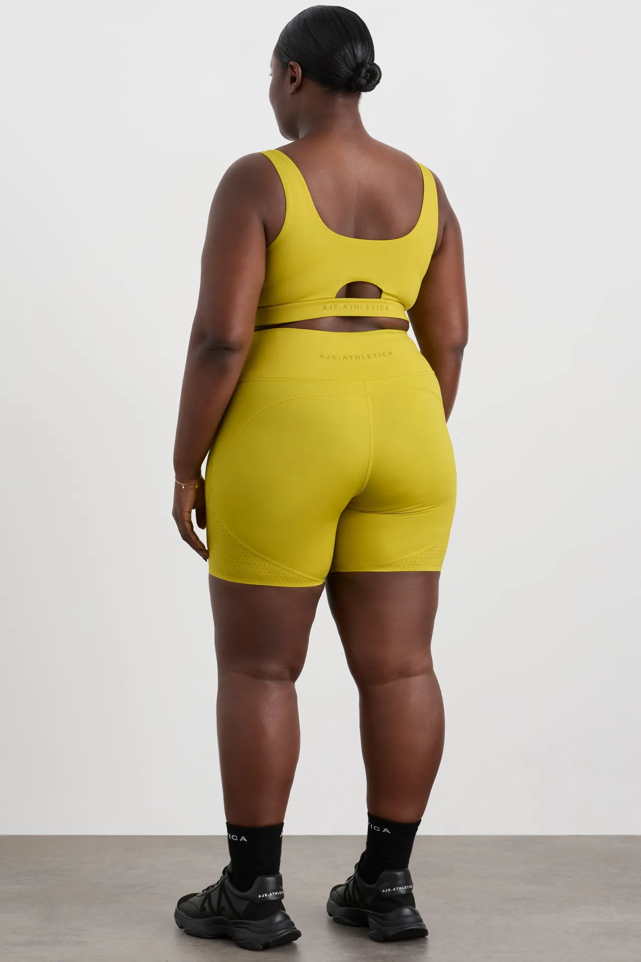 plunge_sports_bra__13.webp Plunge Sports Bra 337