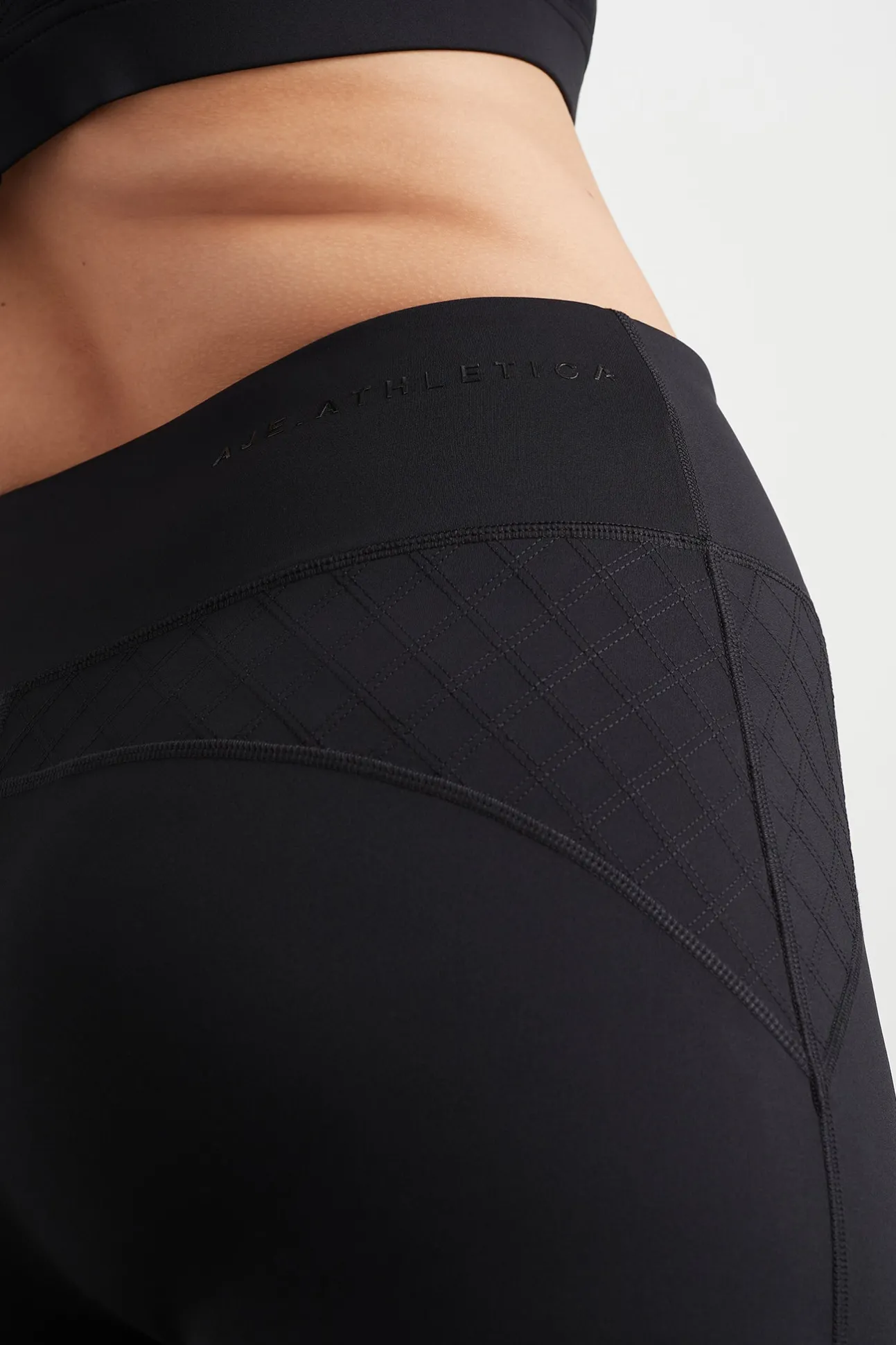 quilted_mid_length_short__12.webp Quilted Mid Length Short 629