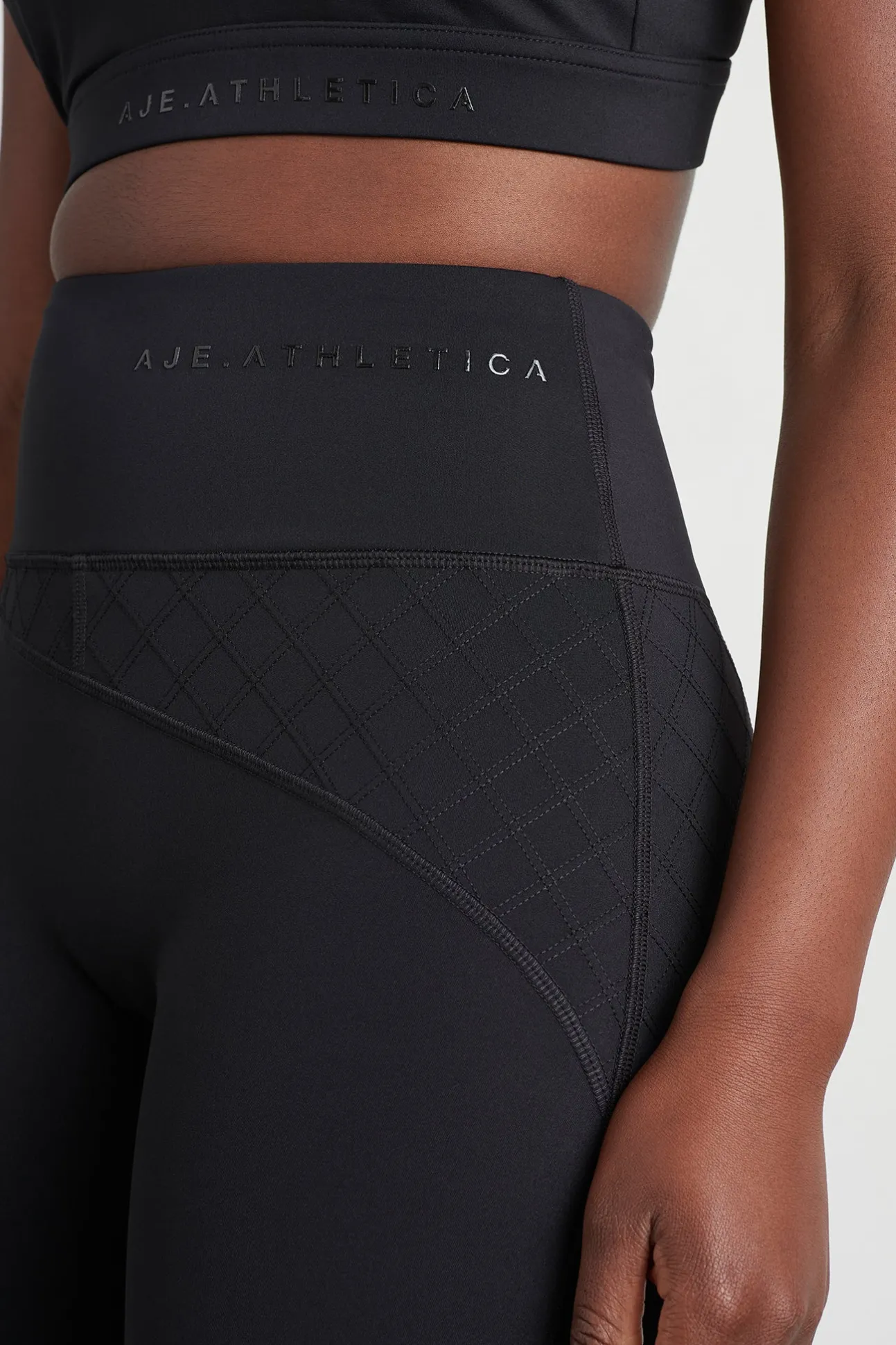 quilted_mid_length_short__3.webp Quilted Mid Length Short 629