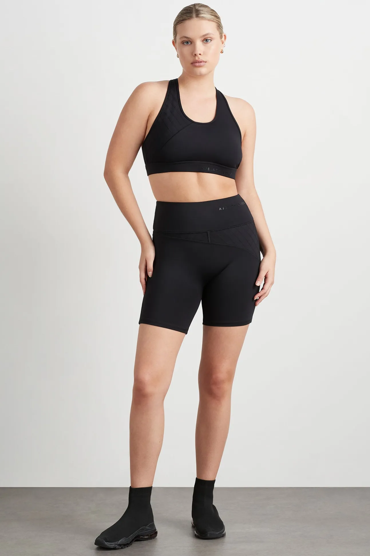 quilted_mid_length_short__5.webp Quilted Mid Length Short 629