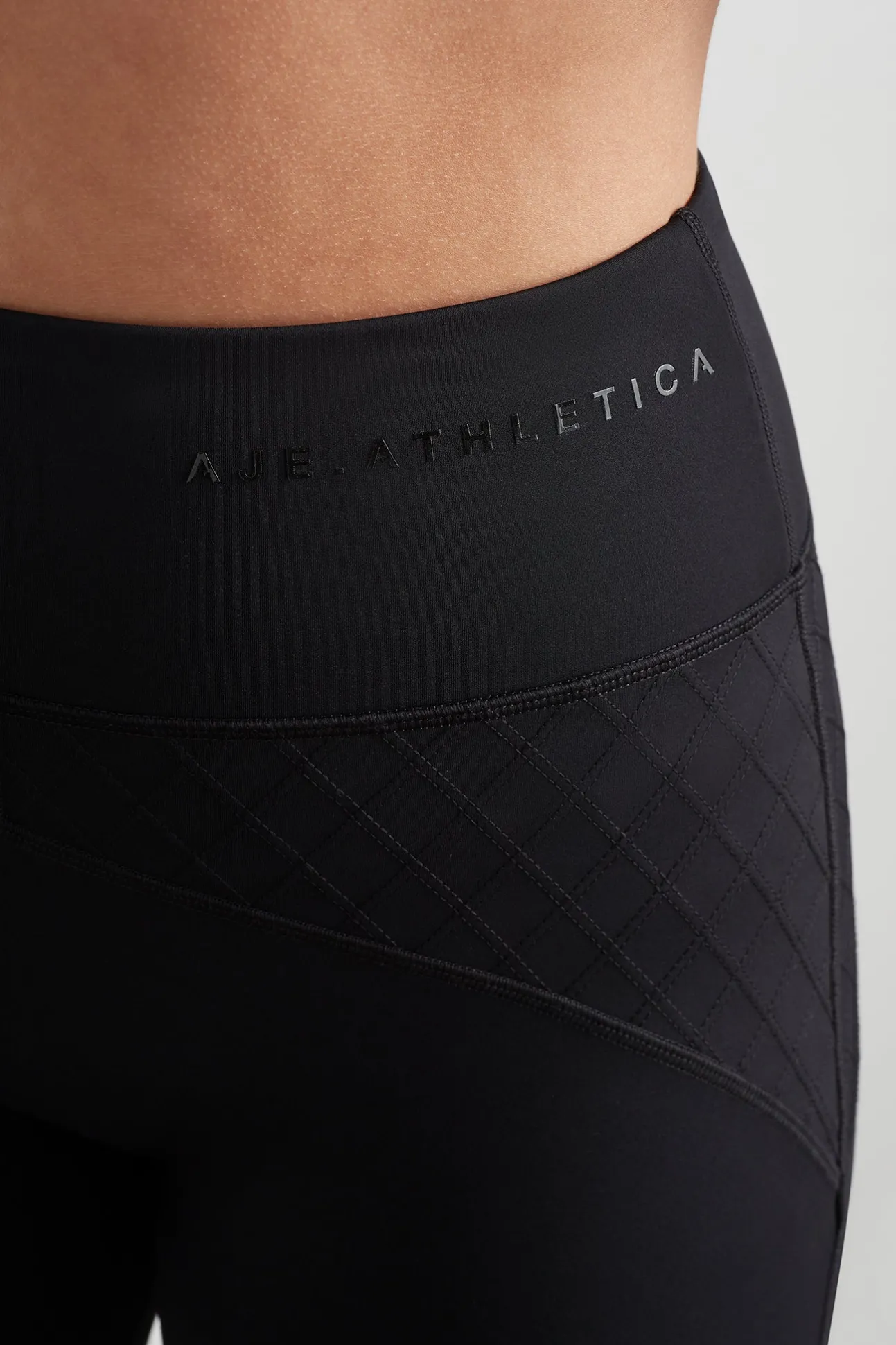 quilted_mid_length_short__7.webp Quilted Mid Length Short 629
