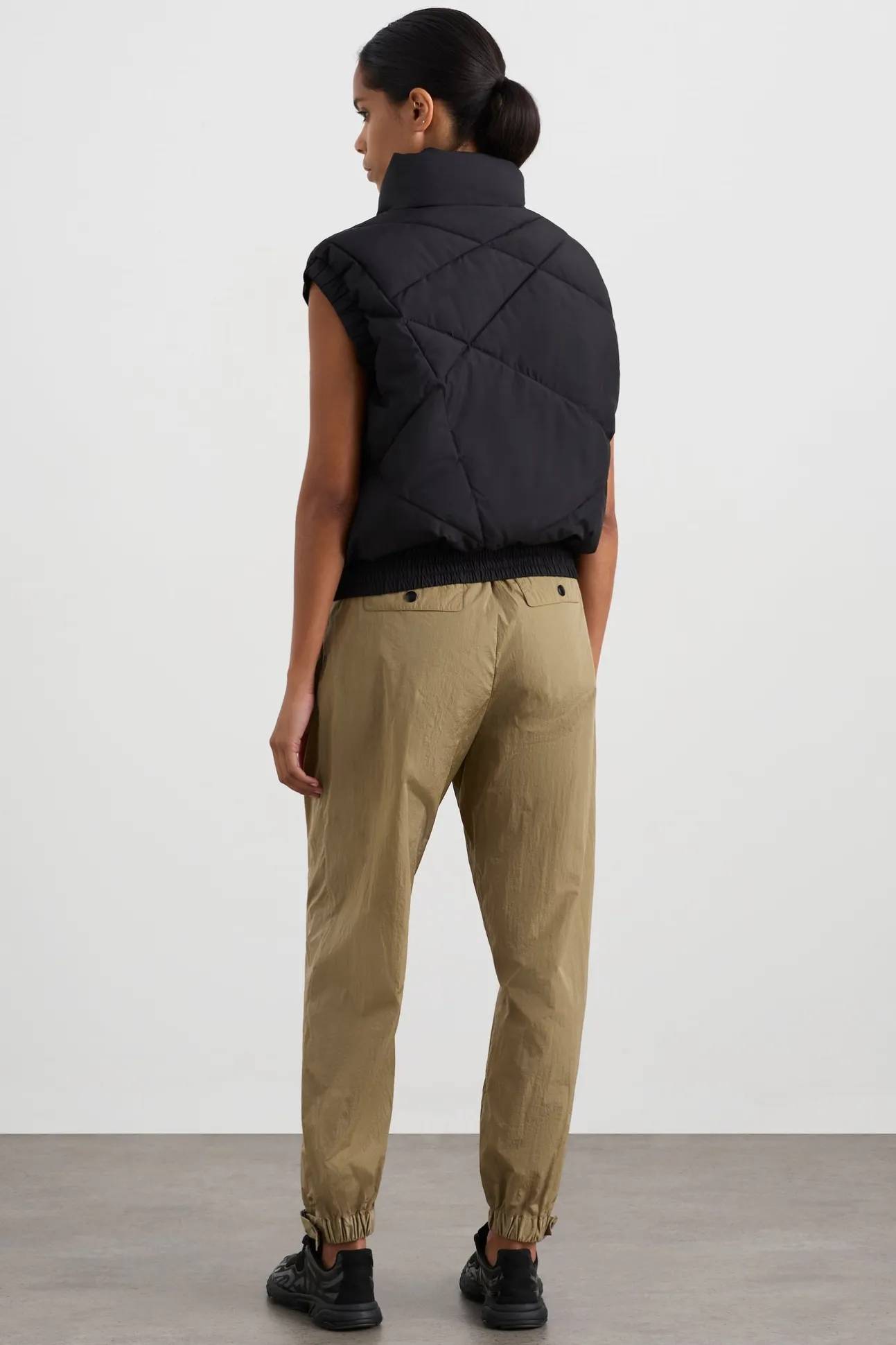 quilted_vest__6.webp Quilted Vest 751