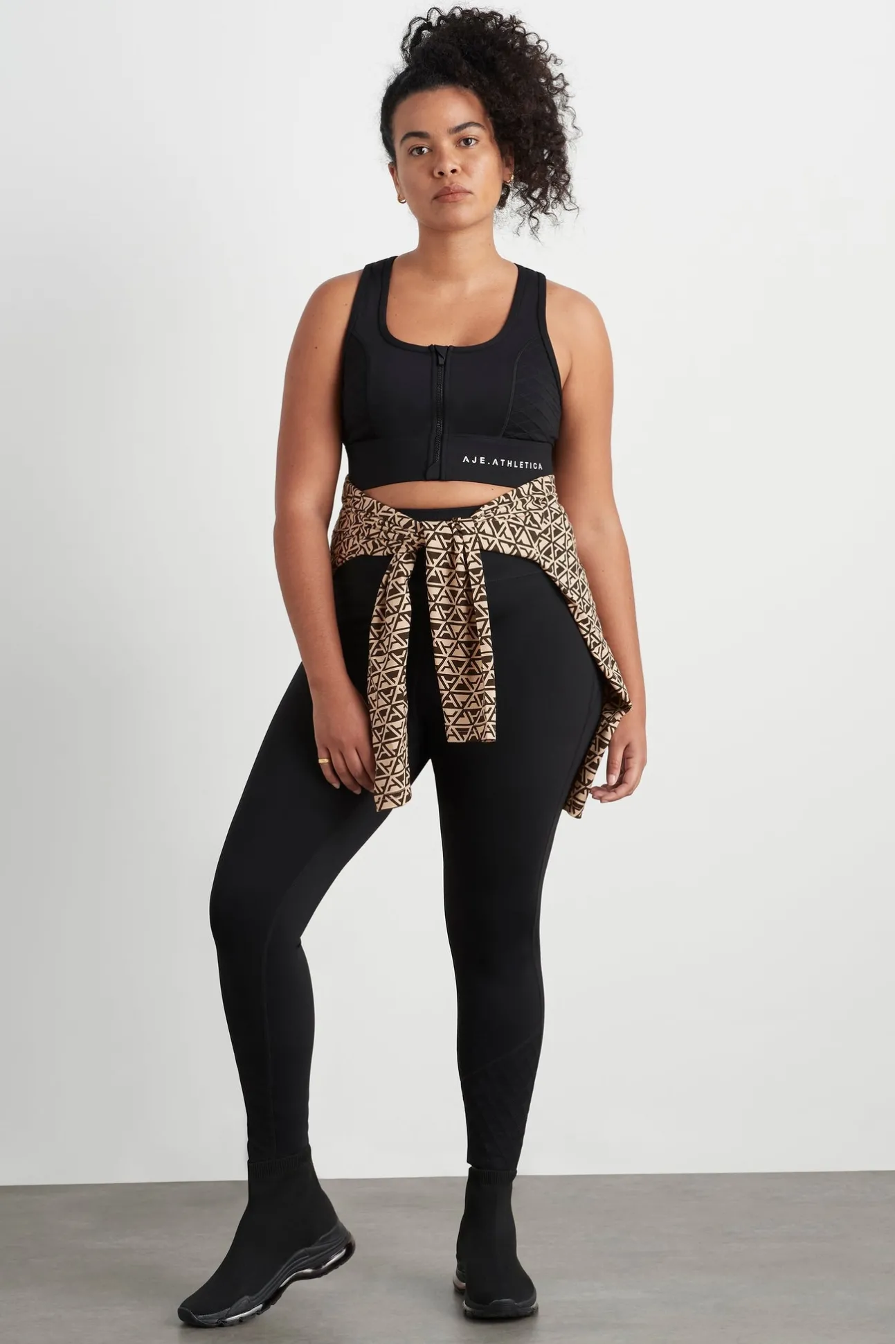 quilted_zip_front_bra__15.webp Quilted Zip Front Bra 329