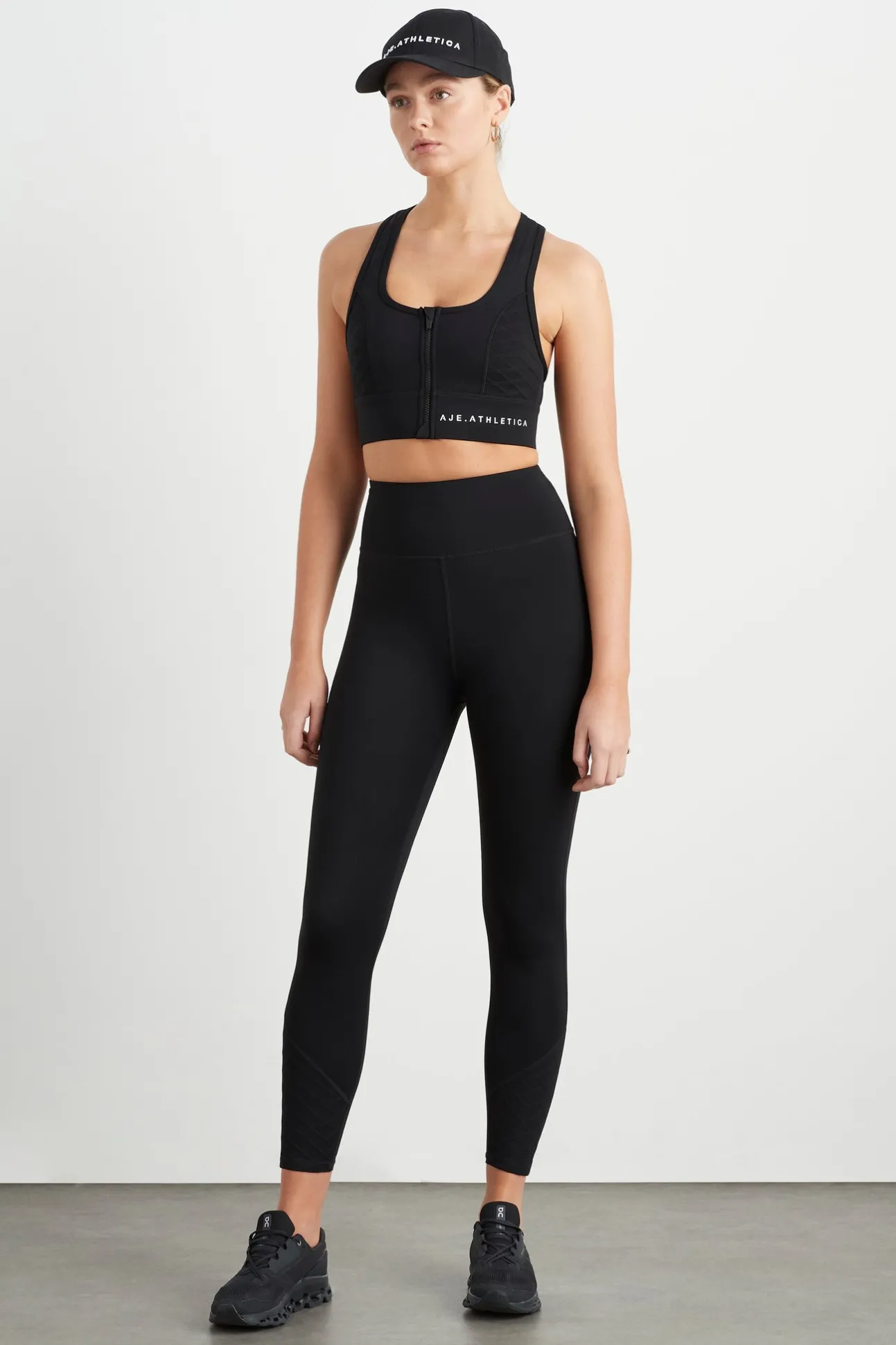 quilted_zip_front_bra__3.webp Quilted Zip Front Bra 329