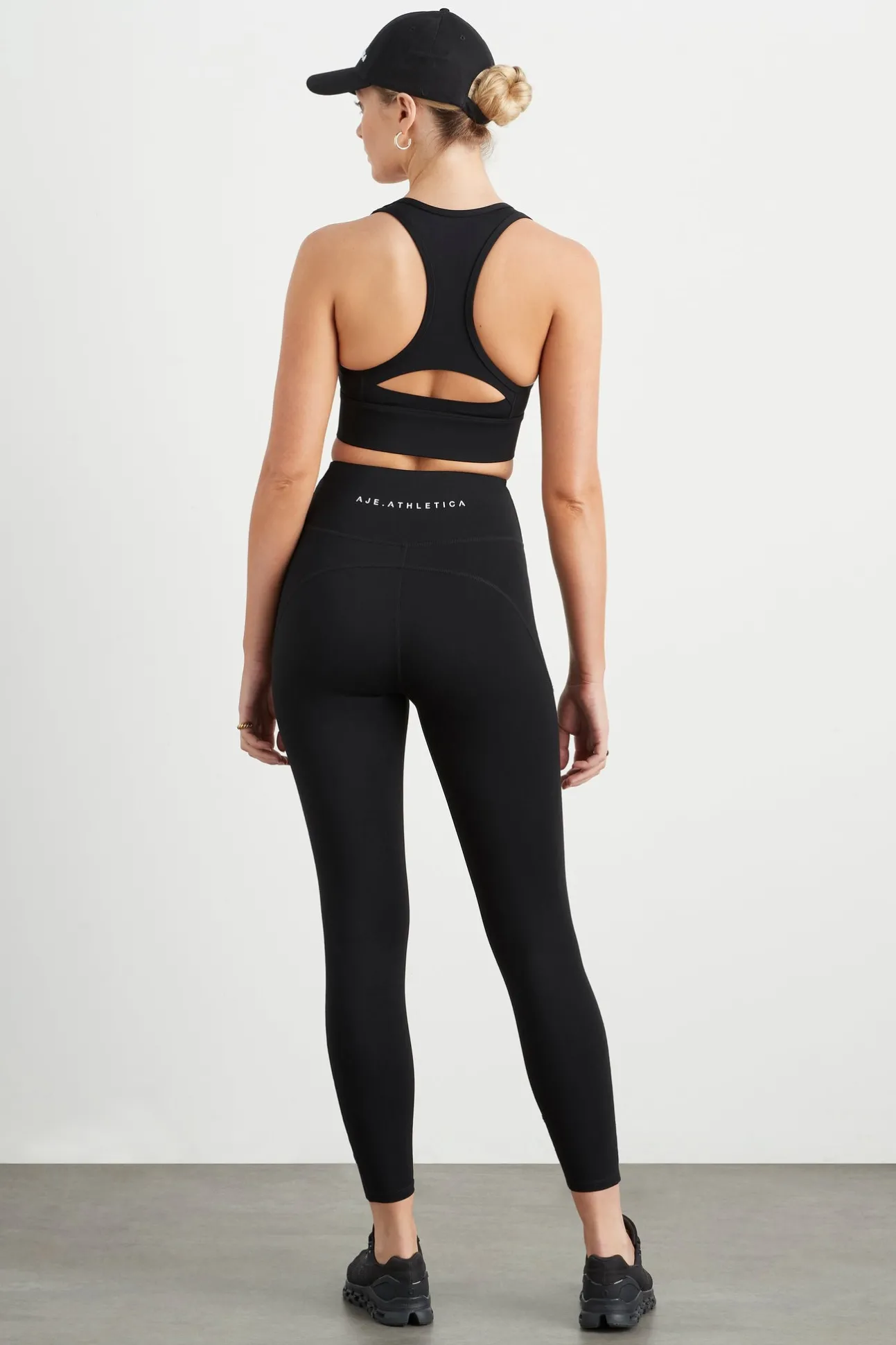 quilted_zip_front_bra__5.webp Quilted Zip Front Bra 329