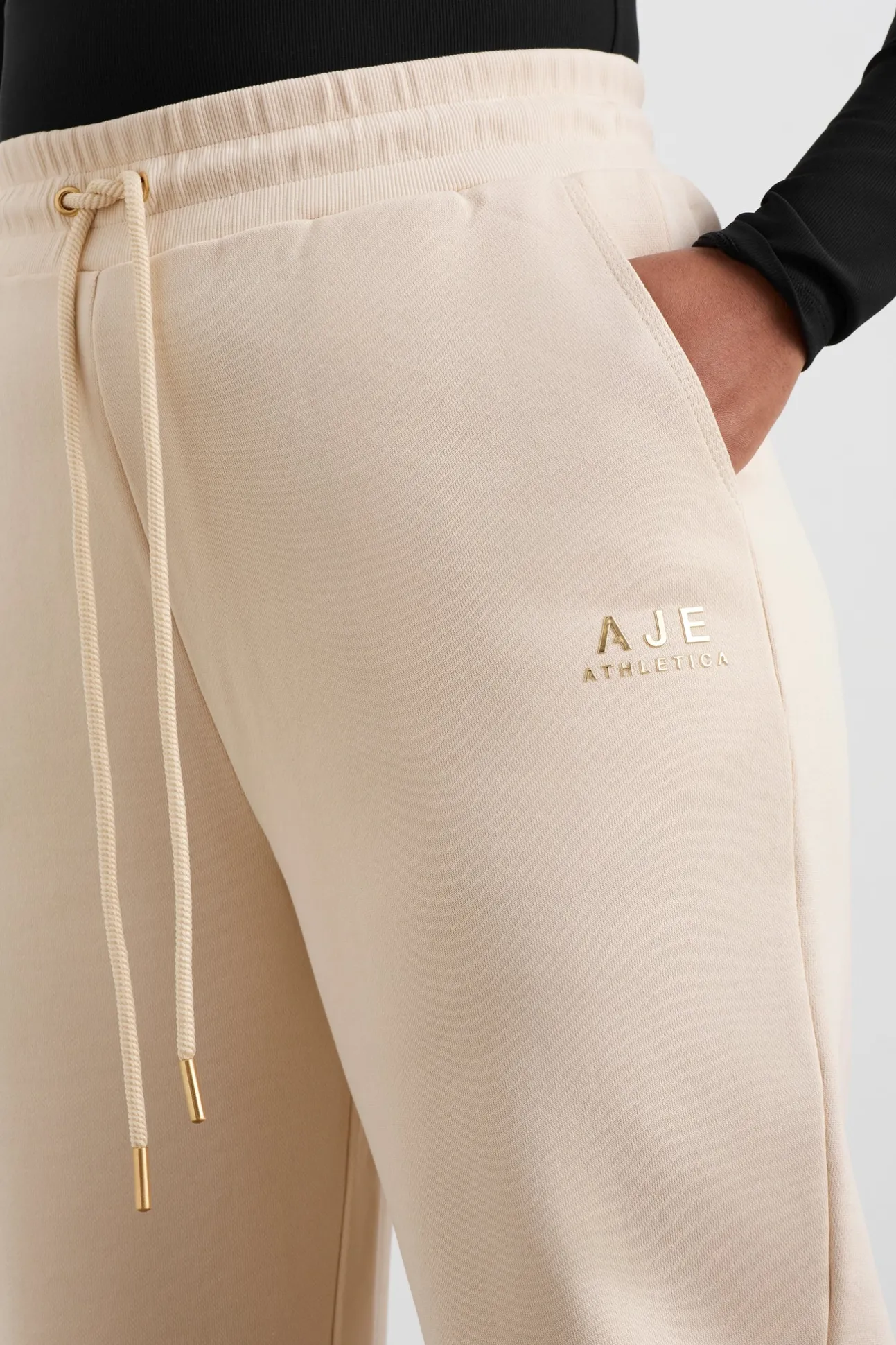 relaxed_track_pants__12.webp Relaxed Track Pants 508