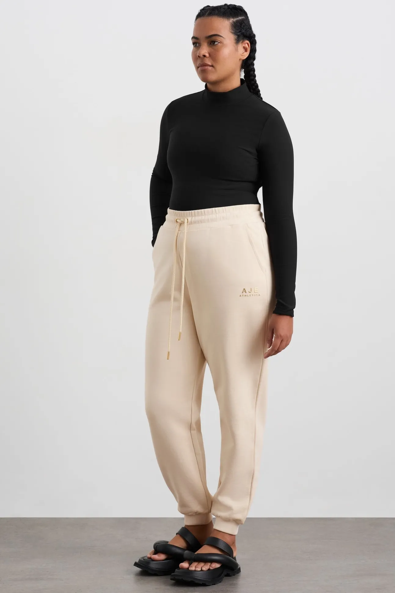 relaxed_track_pants__6.webp Relaxed Track Pants 508
