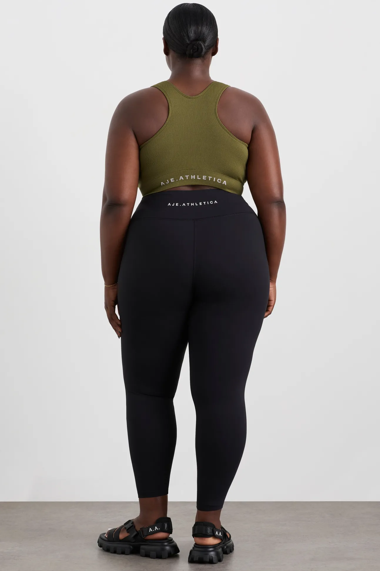 seamless_crop__12.webp Seamless Crop 331