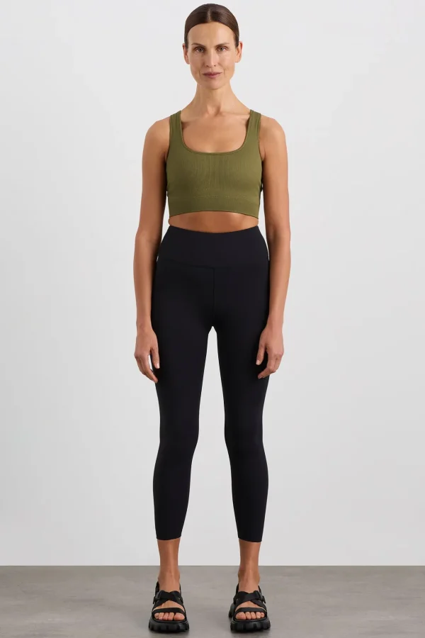 Seamless Crop 331