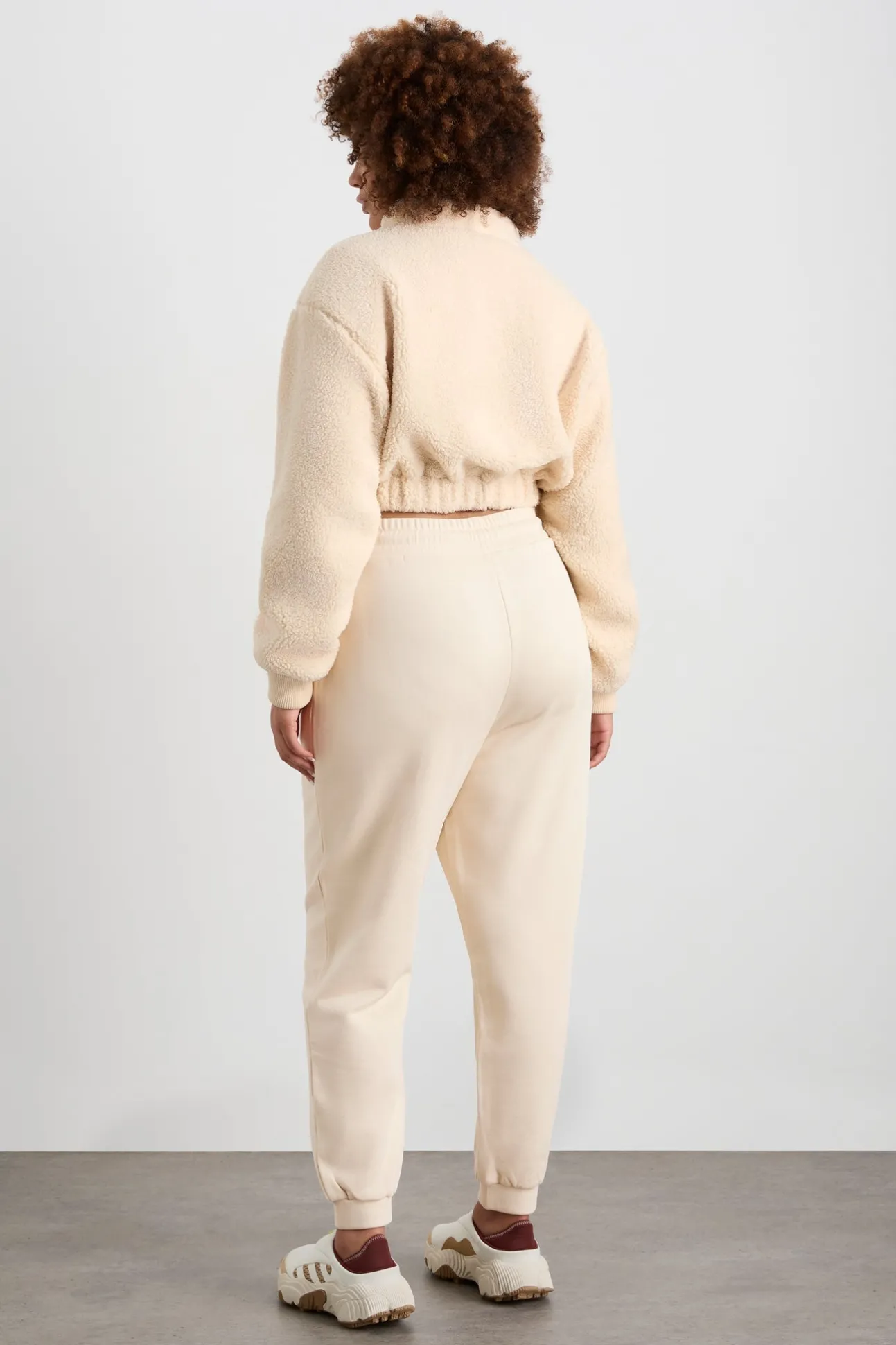 sherpa_cropped_jumper__12.webp Sherpa Cropped Jumper 435