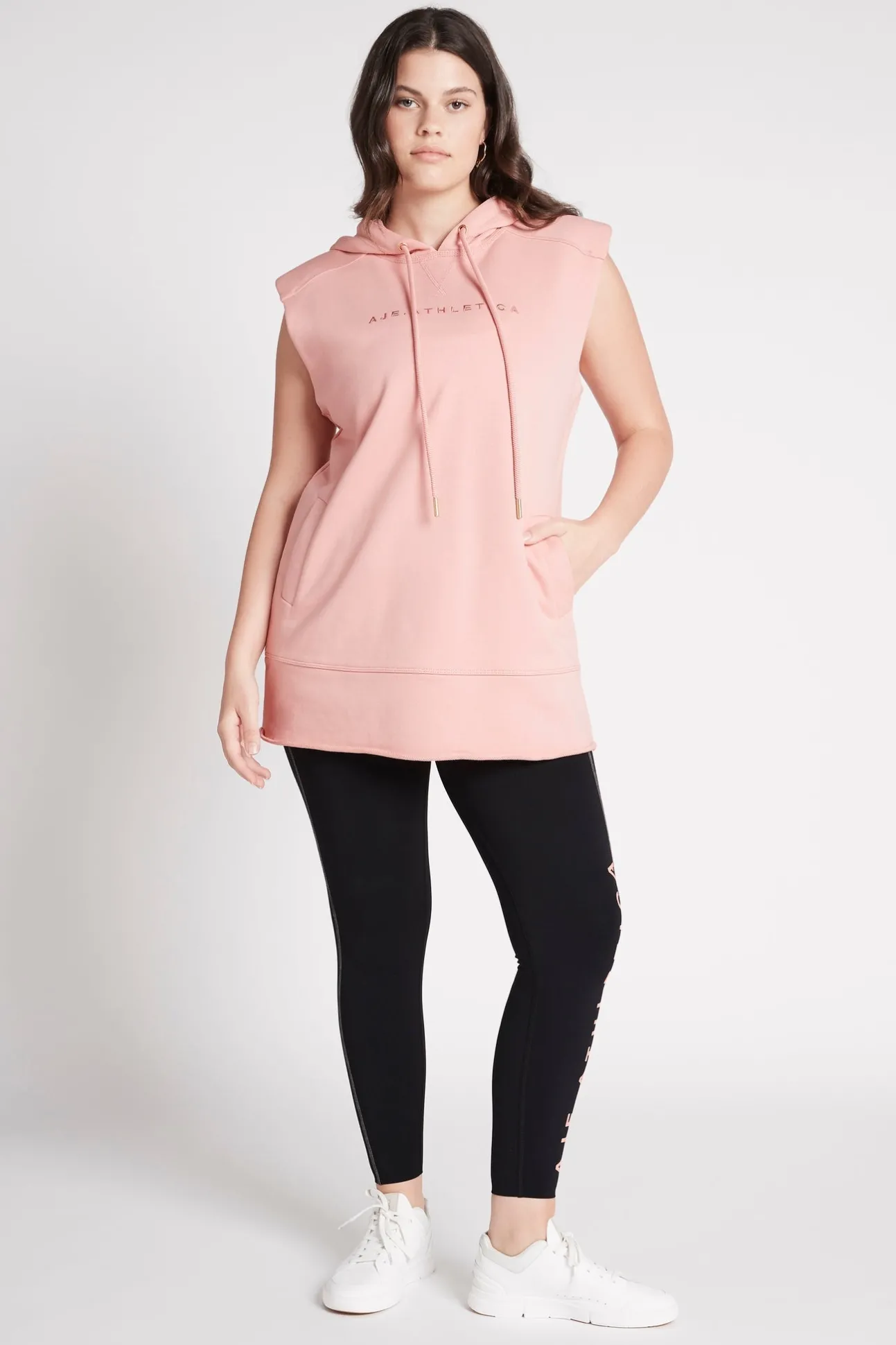 short_sleeve_established__9.webp Short Sleeve Established Hoodie 804