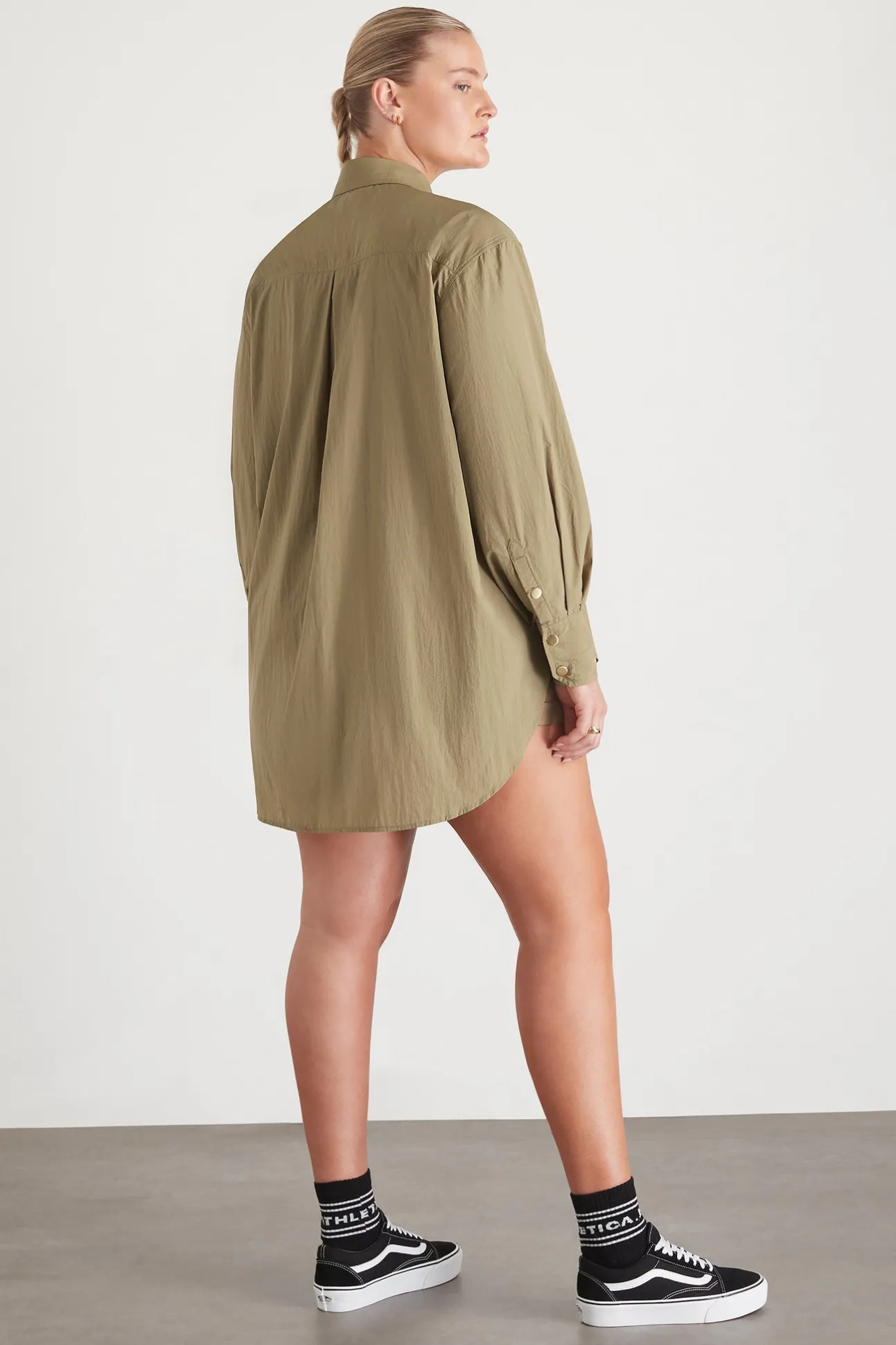 side_split_windbreaker_sh_16-1.webp Side Split Windbreaker Shirt 406