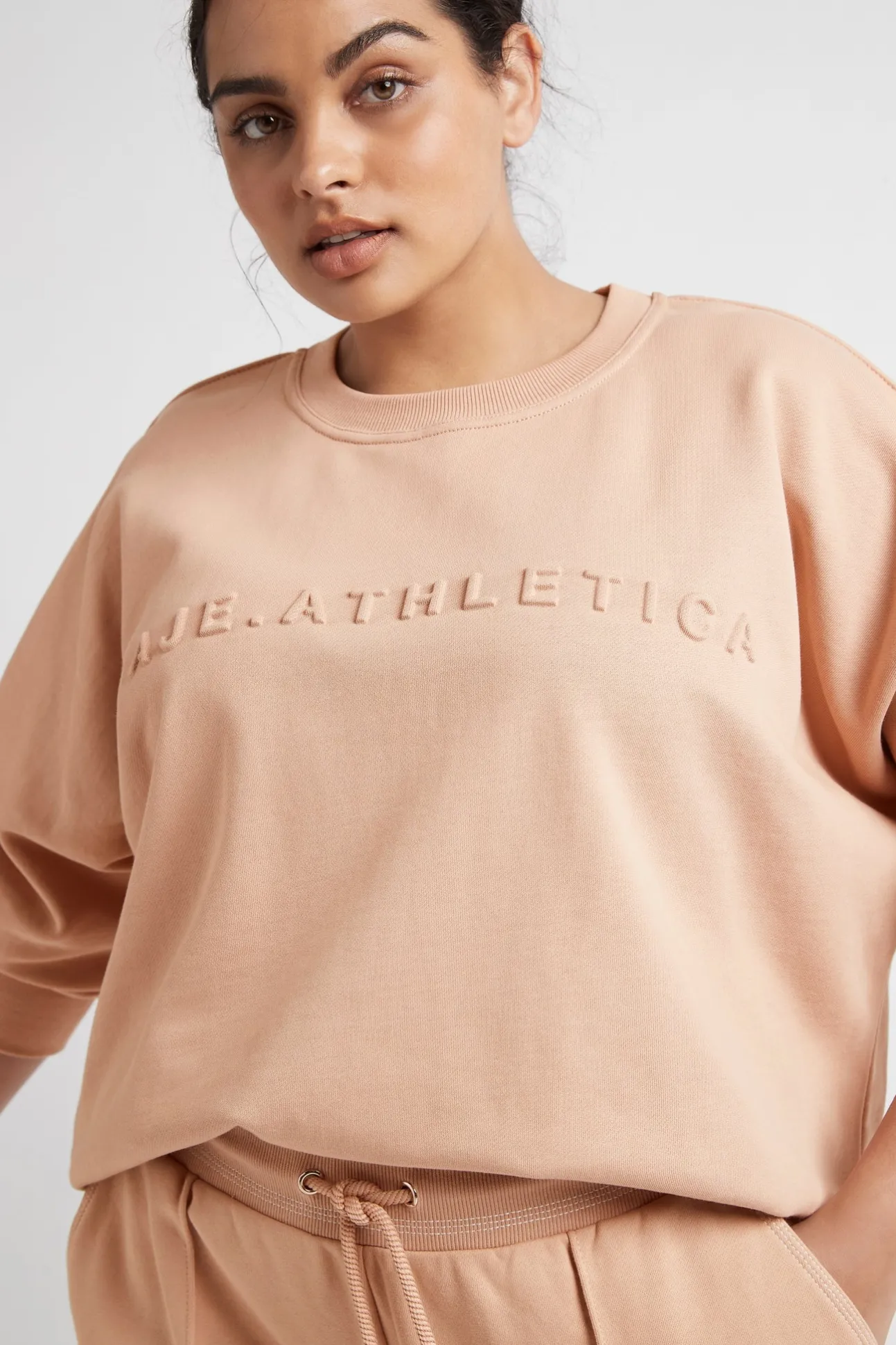 signature_embossed_logo_c_13-2.webp Signature Embossed Logo Crew Jumper 401