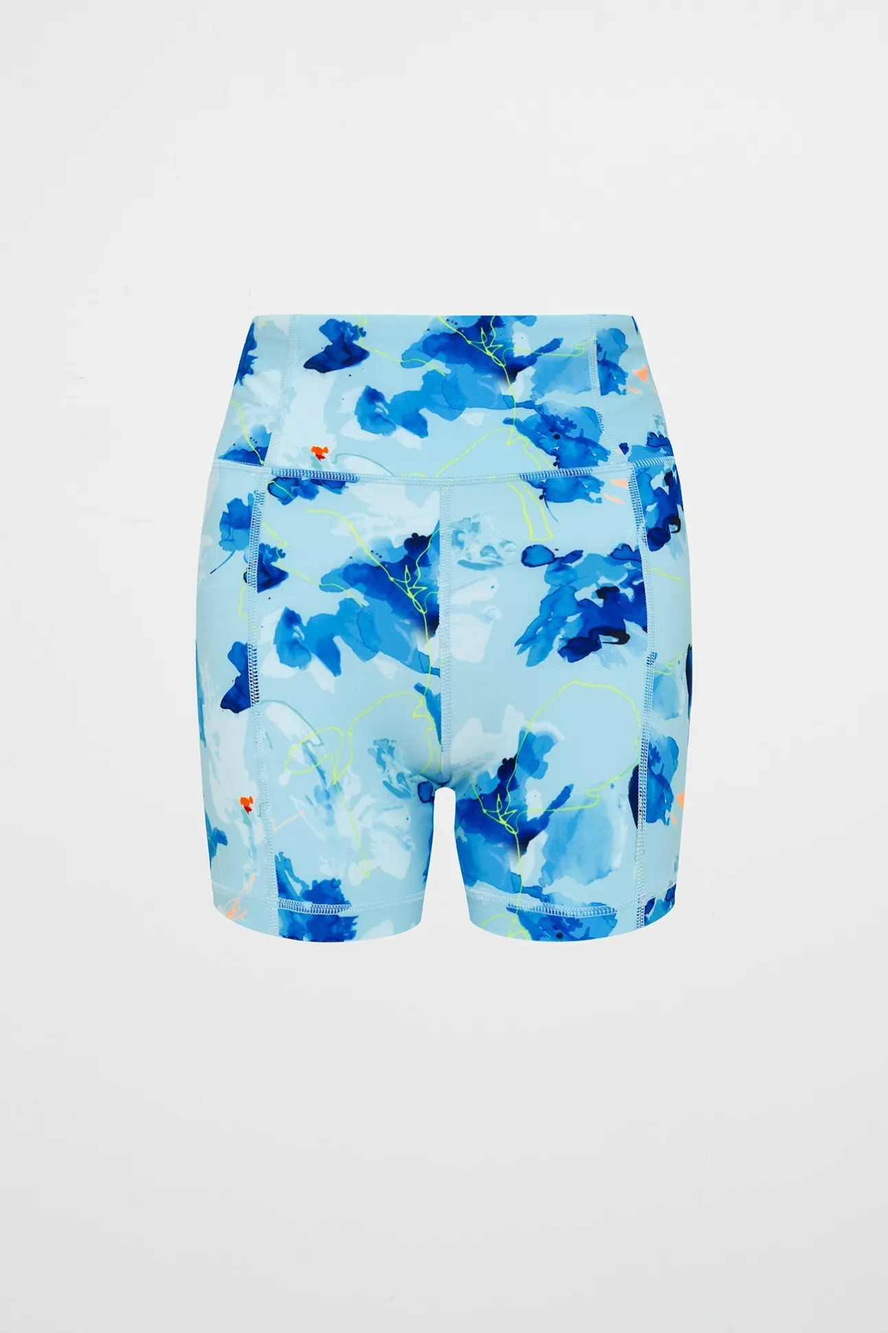 signature_logo_bike_short_1.webp Signature Logo Bike Shorts 605
