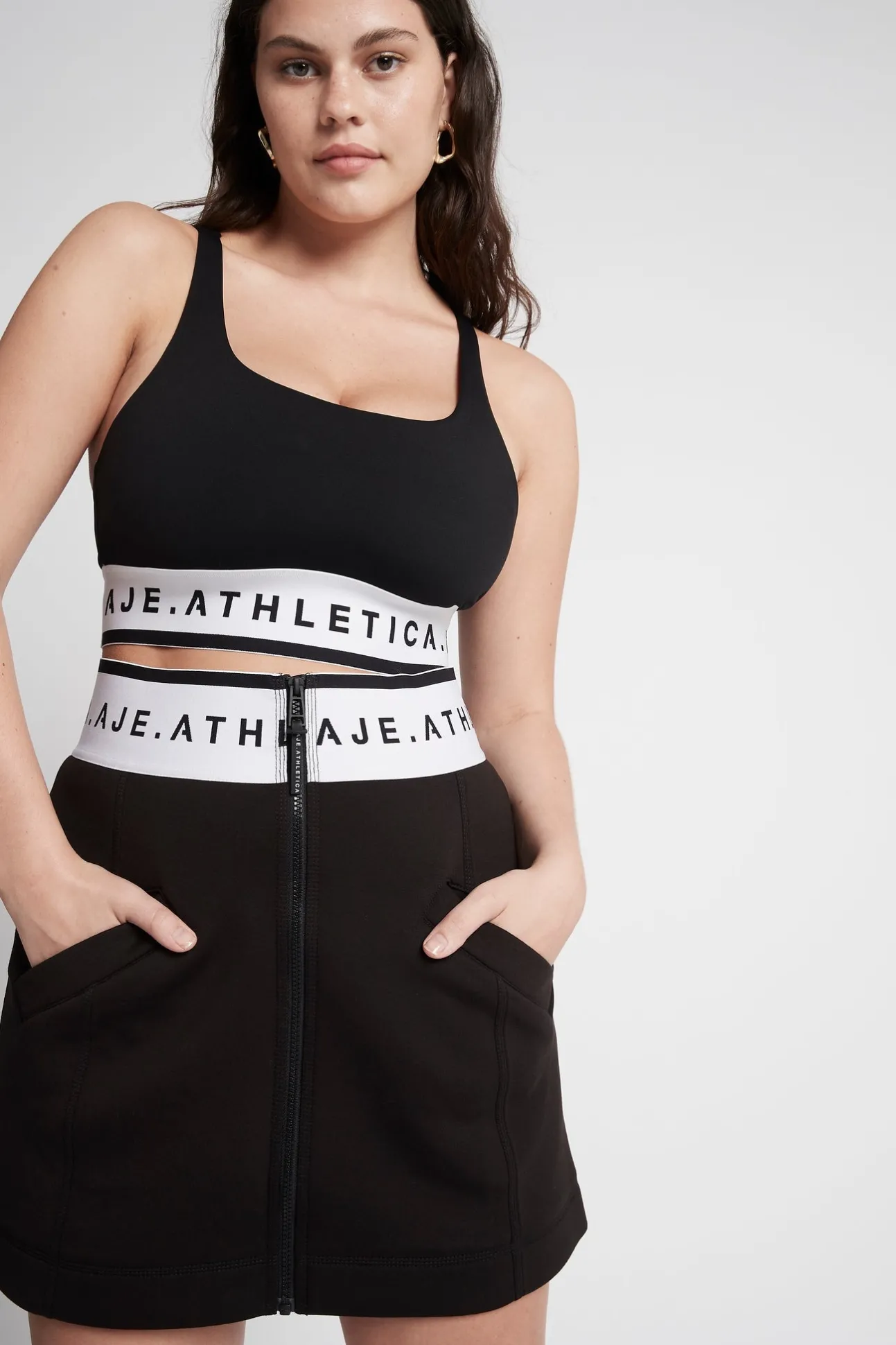 signature_logo_sports_bra_8.webp Signature Logo Sports Bra 313