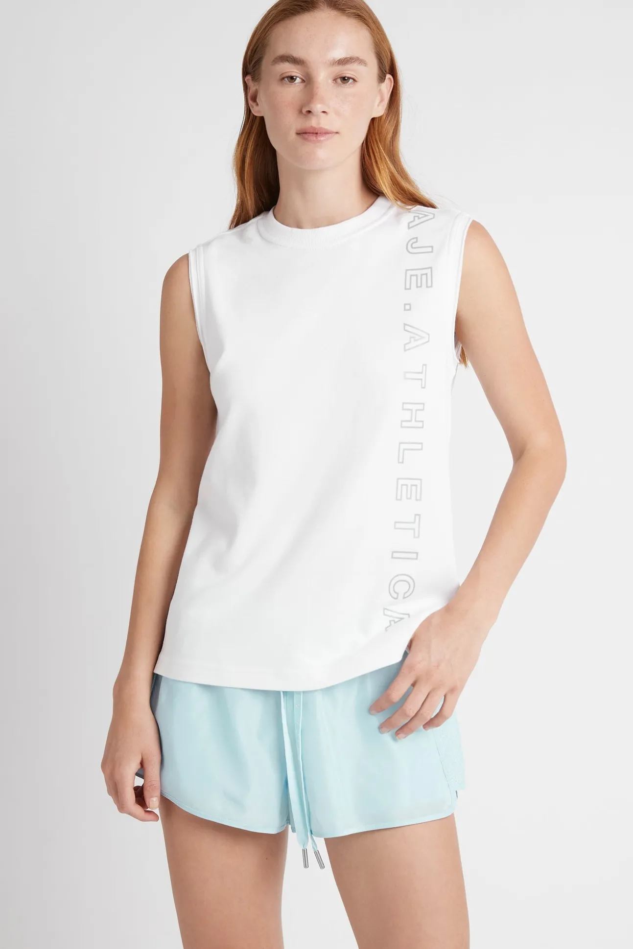 signature_logo_tank__0.webp Signature Logo Tank 101