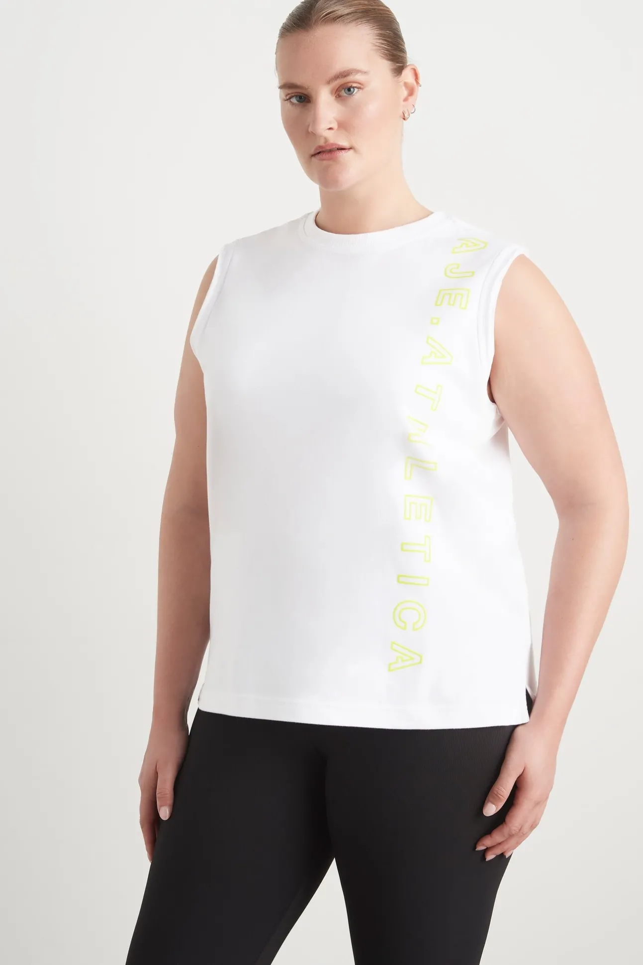 signature_logo_tank__10-1.webp Signature Logo Tank 101