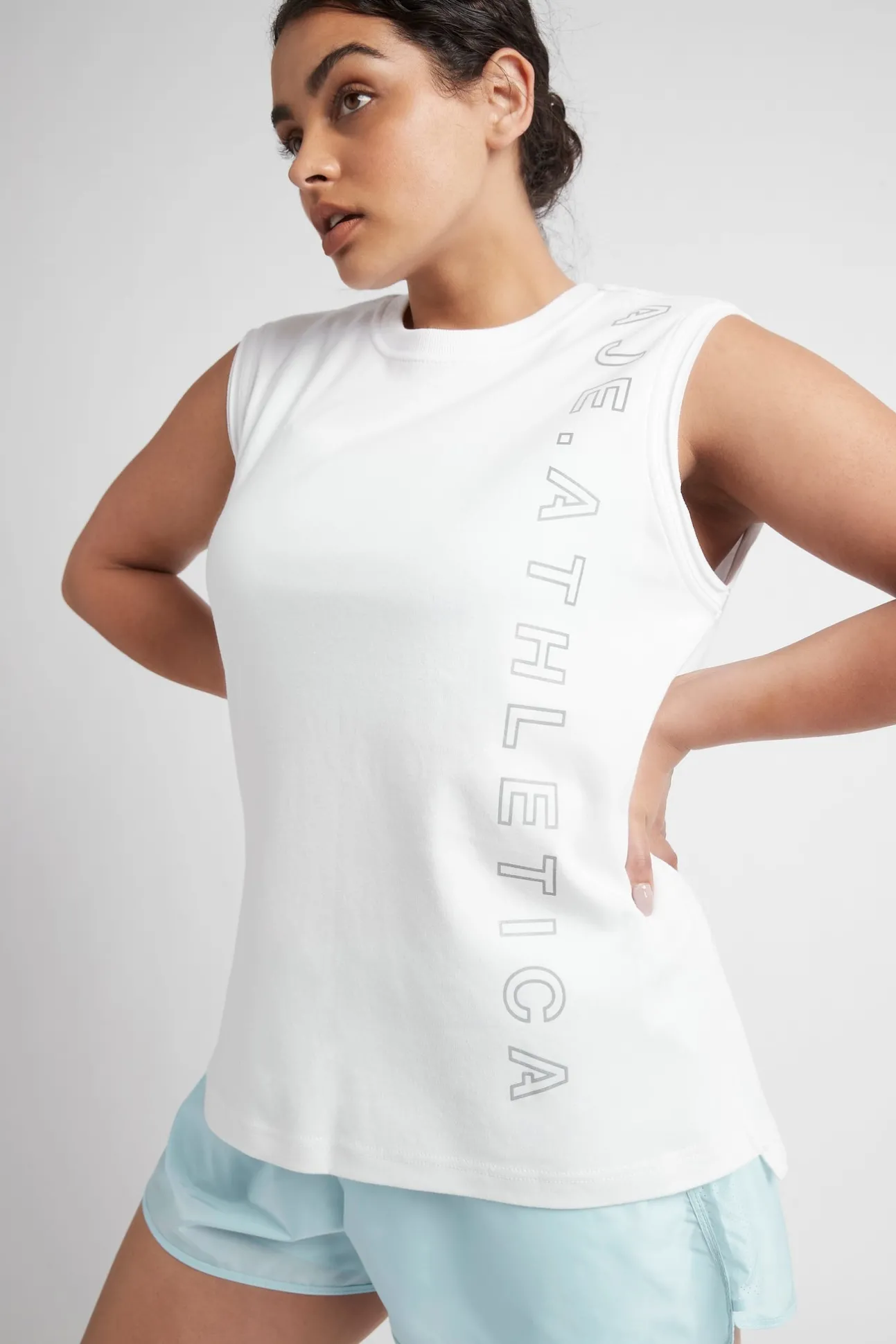 signature_logo_tank__12.webp Signature Logo Tank 101