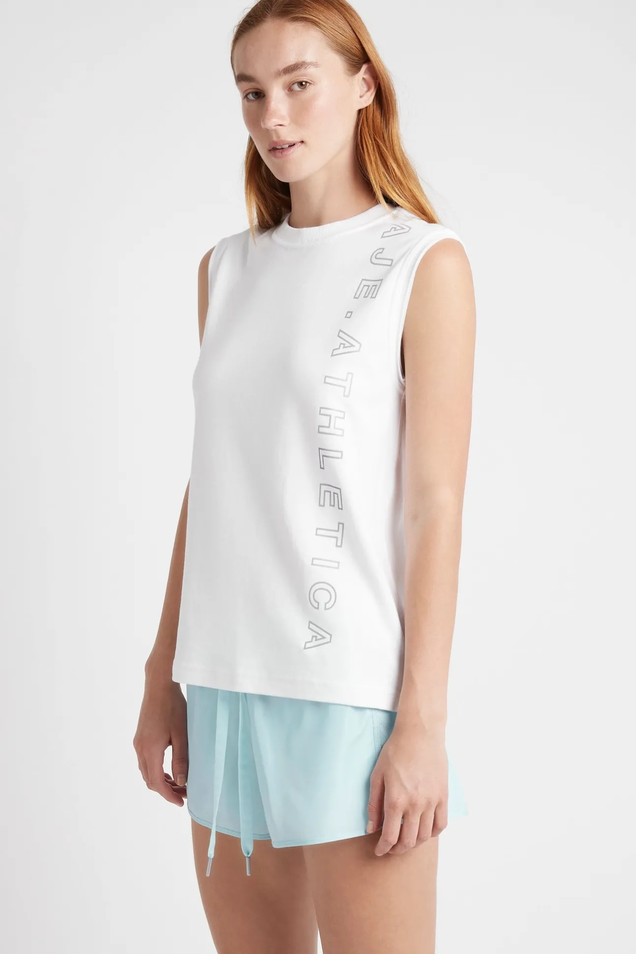 signature_logo_tank__2.webp Signature Logo Tank 101