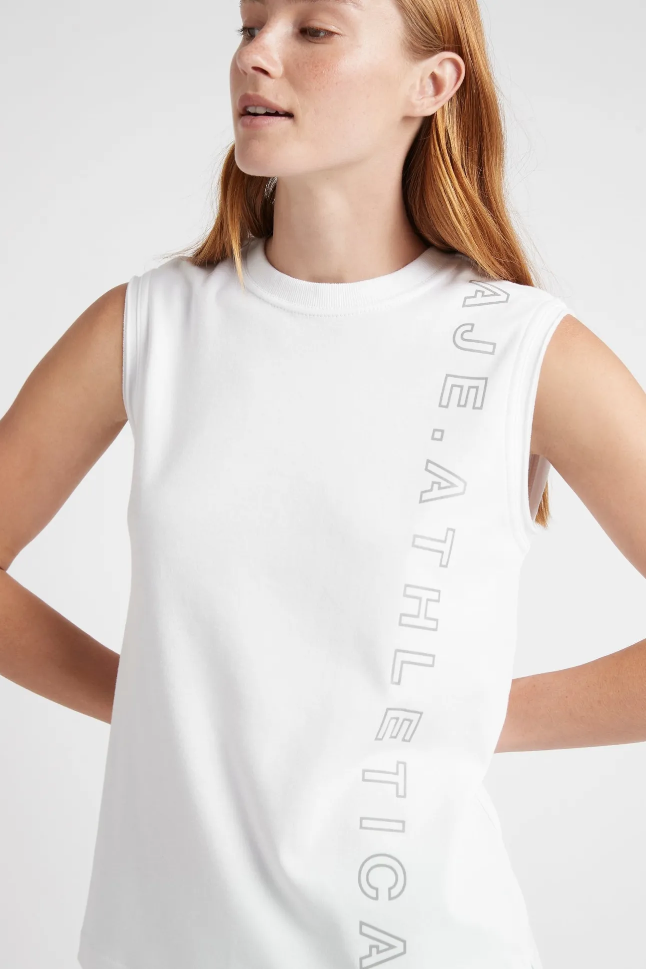 signature_logo_tank__3.webp Signature Logo Tank 101