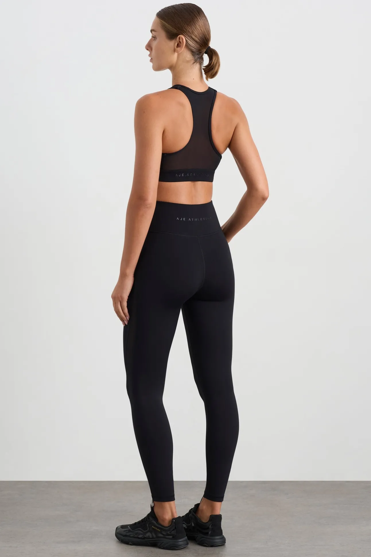 spliced_mesh_legging__5.webp Spliced Mesh Legging 242