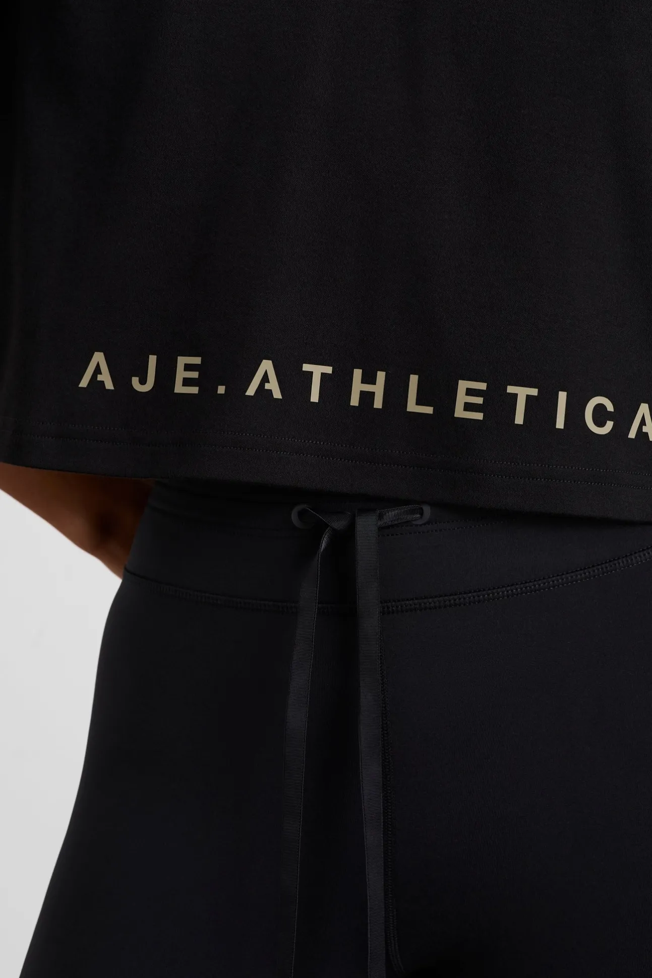 split_back_crop_tee__4.webp Split Back Crop Tee 114