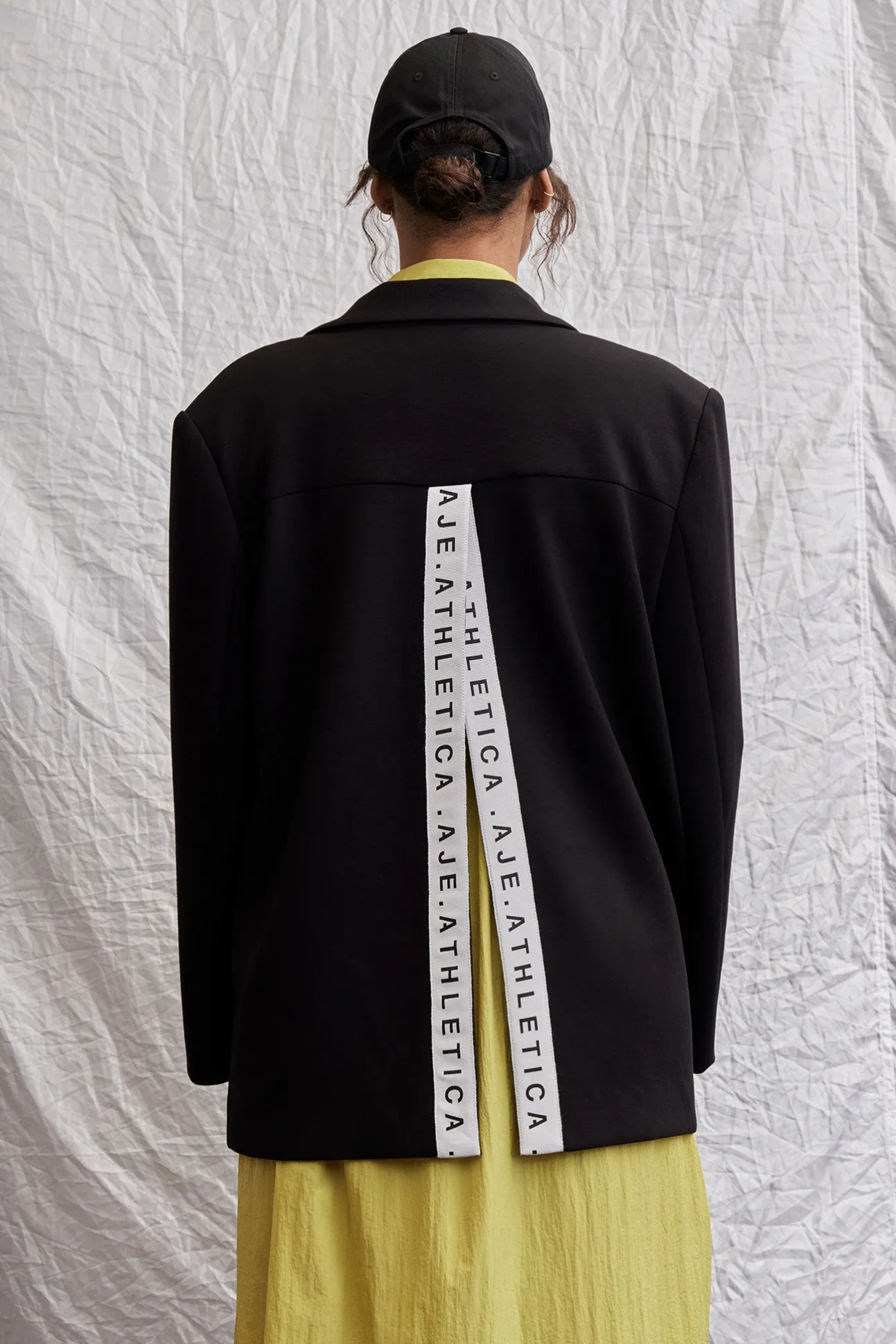 split_logo_back_blazer__19.webp Split Logo Back Blazer 782