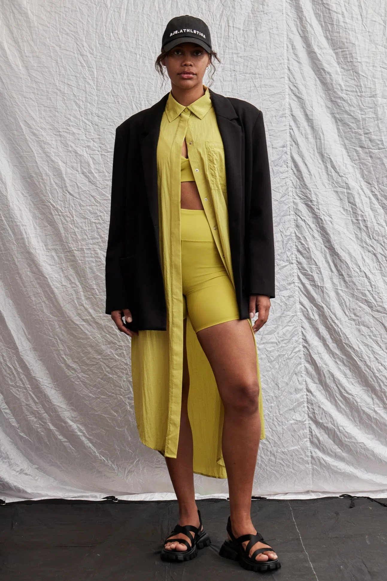 split_logo_back_blazer__21.webp Split Logo Back Blazer 782
