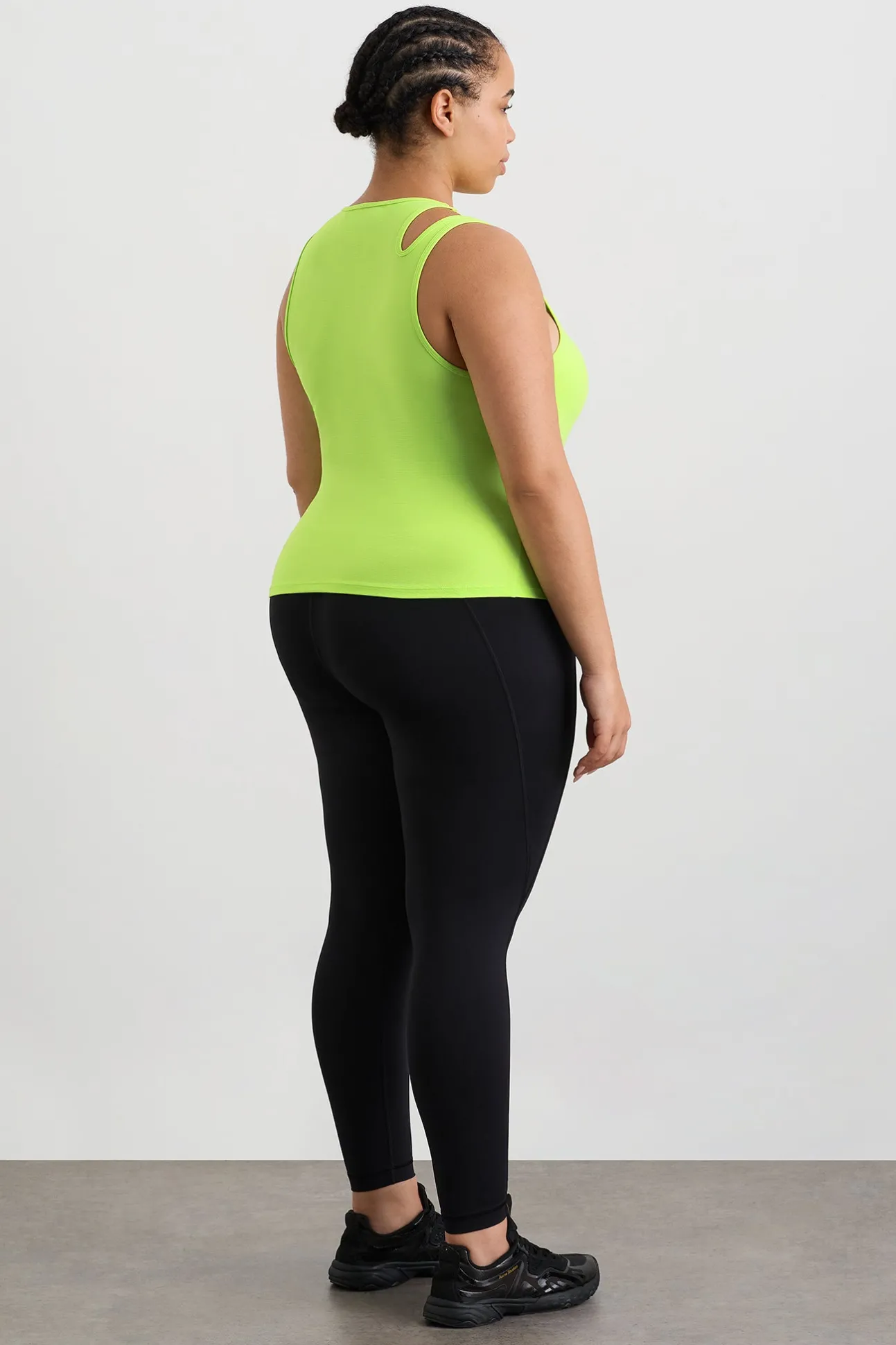 split_strap_tank__15.webp Split Strap Tank 147