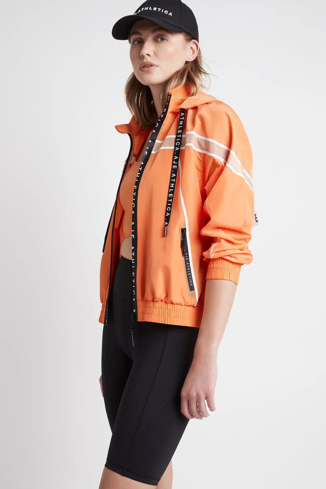 spray_jacket__2.webp Spray Jacket 707