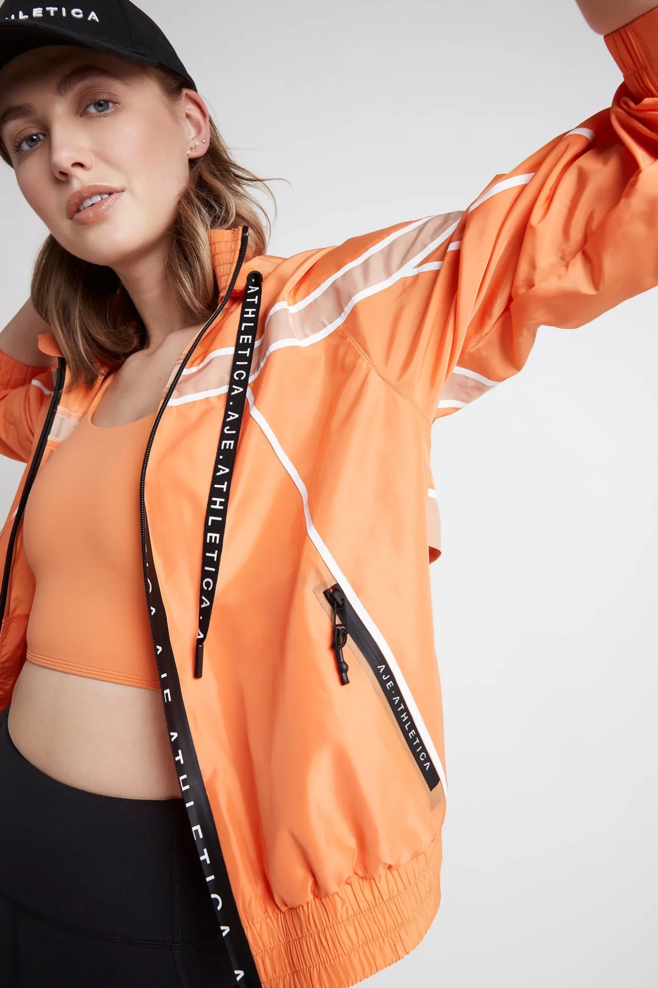 spray_jacket__3.webp Spray Jacket 707