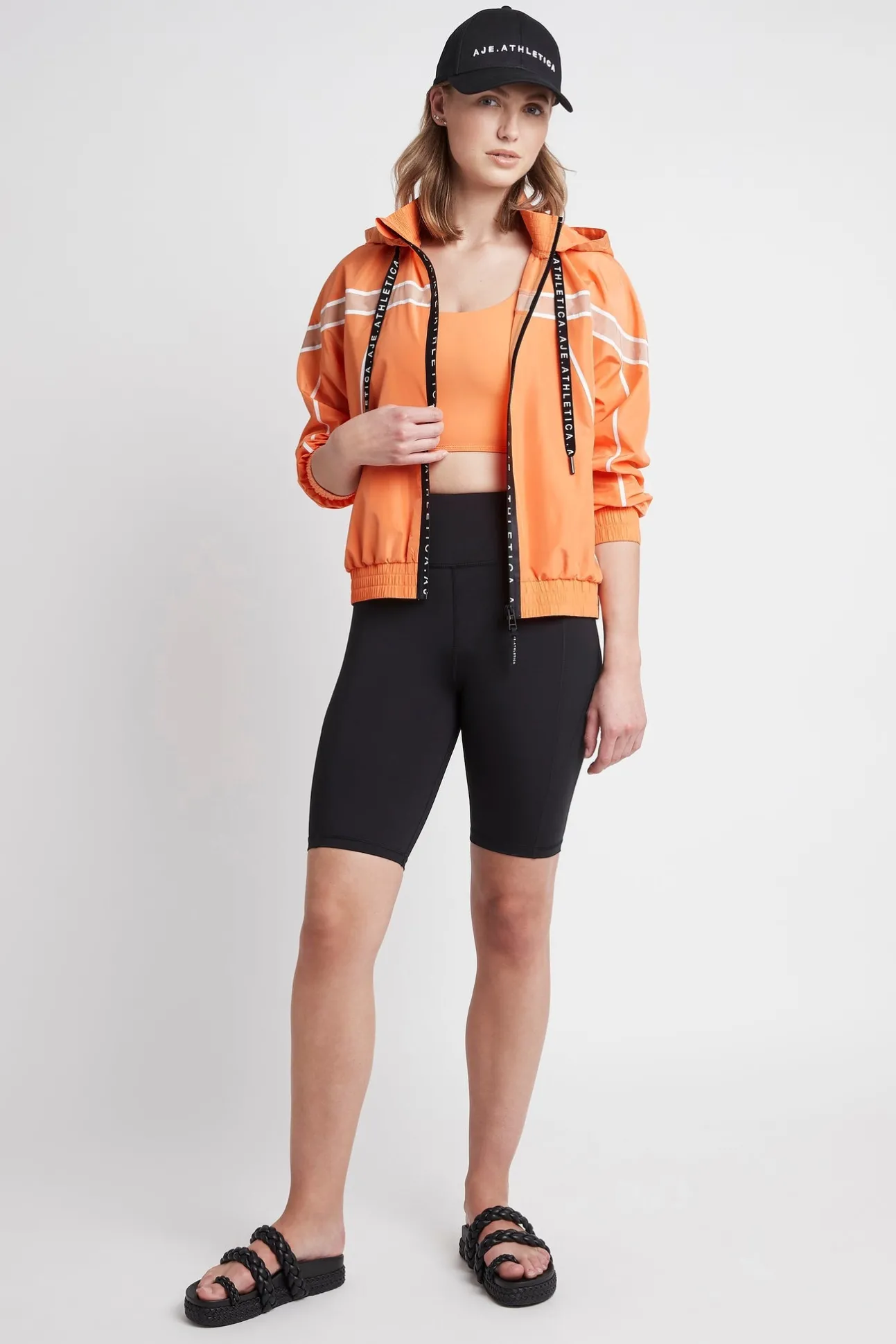spray_jacket__5.webp Spray Jacket 707