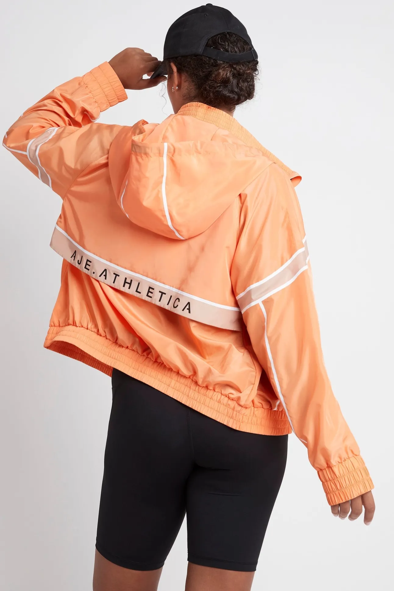spray_jacket__9.webp Spray Jacket 707