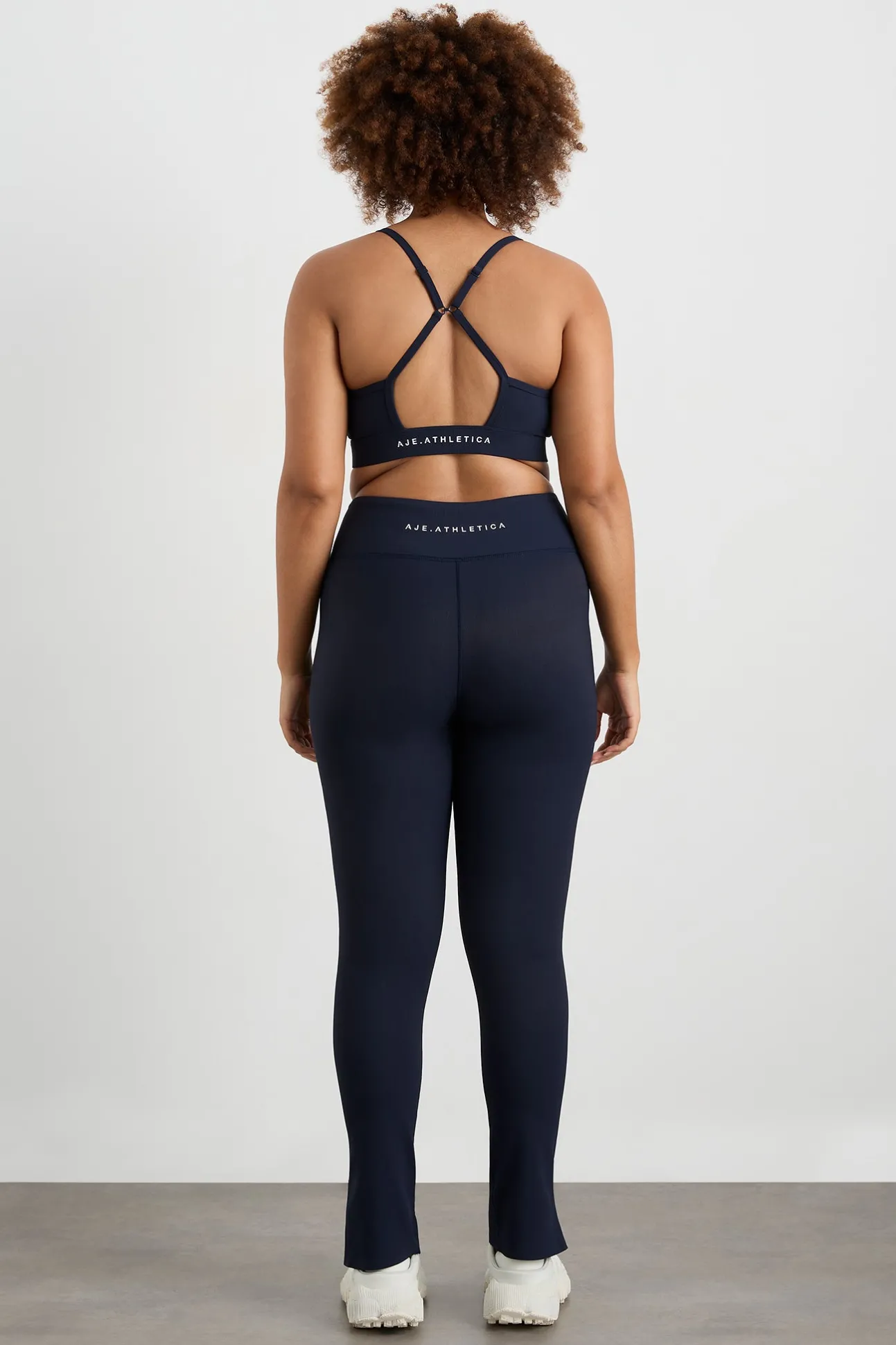 square_neck_sports_bra__12.webp Square Neck Sports Bra 307