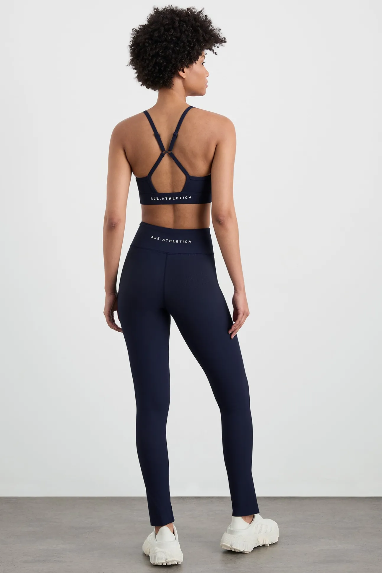 square_neck_sports_bra__4.webp Square Neck Sports Bra 307