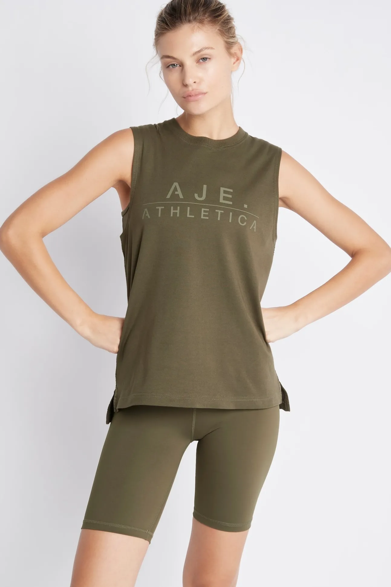 tank_top__0.webp Tank Top 009