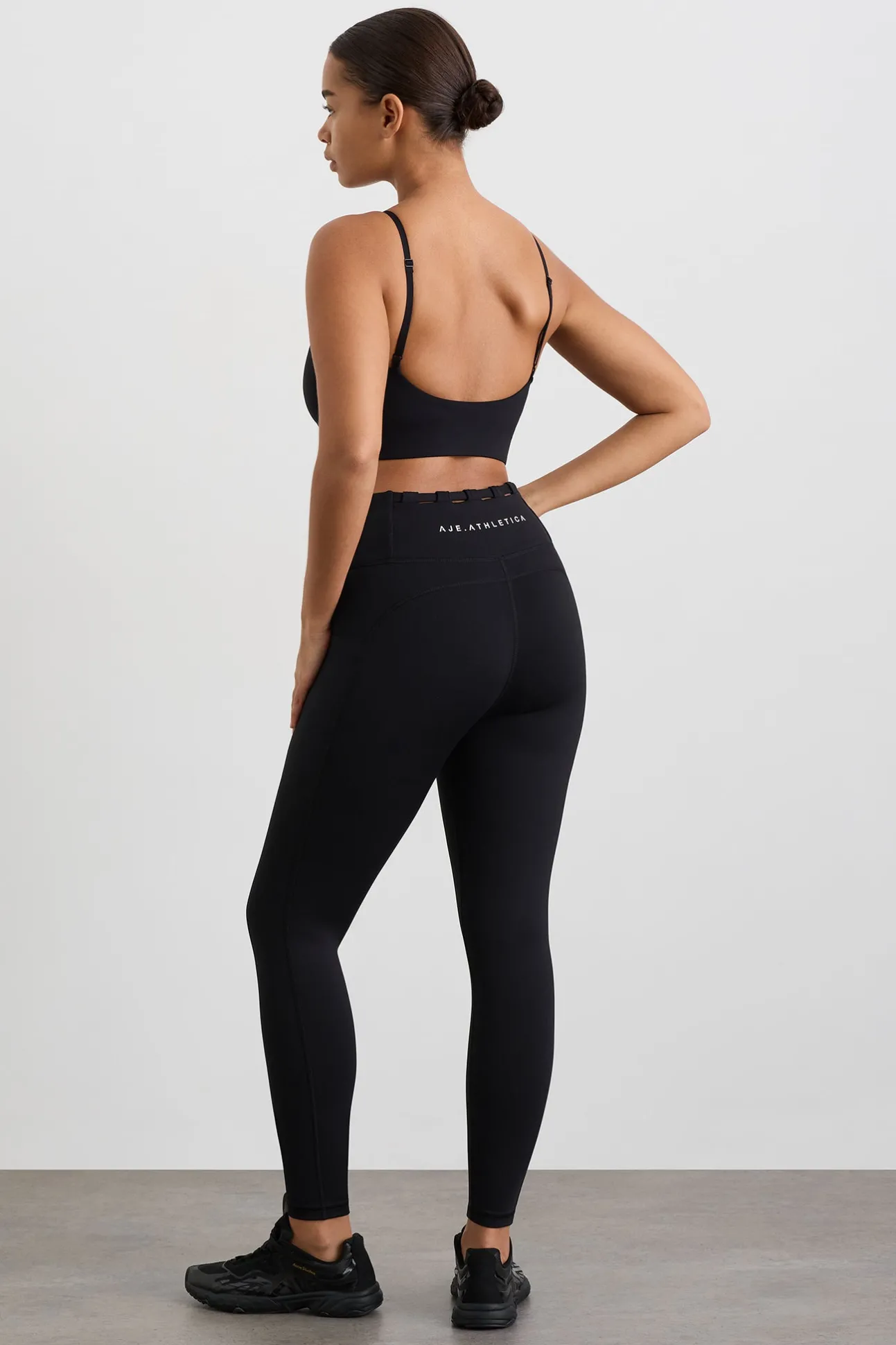 thread_through_sports_bra_10.webp Thread Through Sports Bra 361