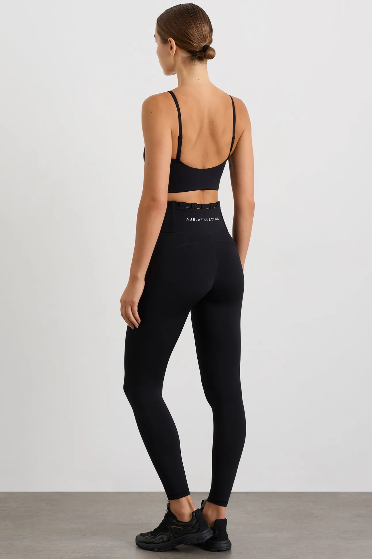 thread_through_sports_bra_5.webp Thread Through Sports Bra 361