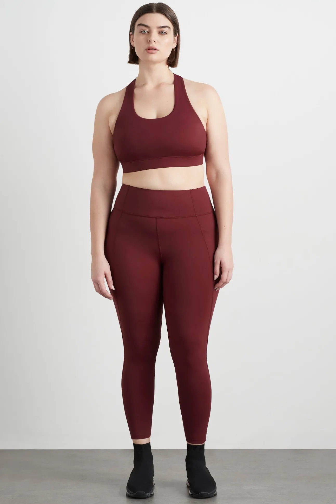 twist_back_sports_bra__13.webp Twist Back Sports Bra 335