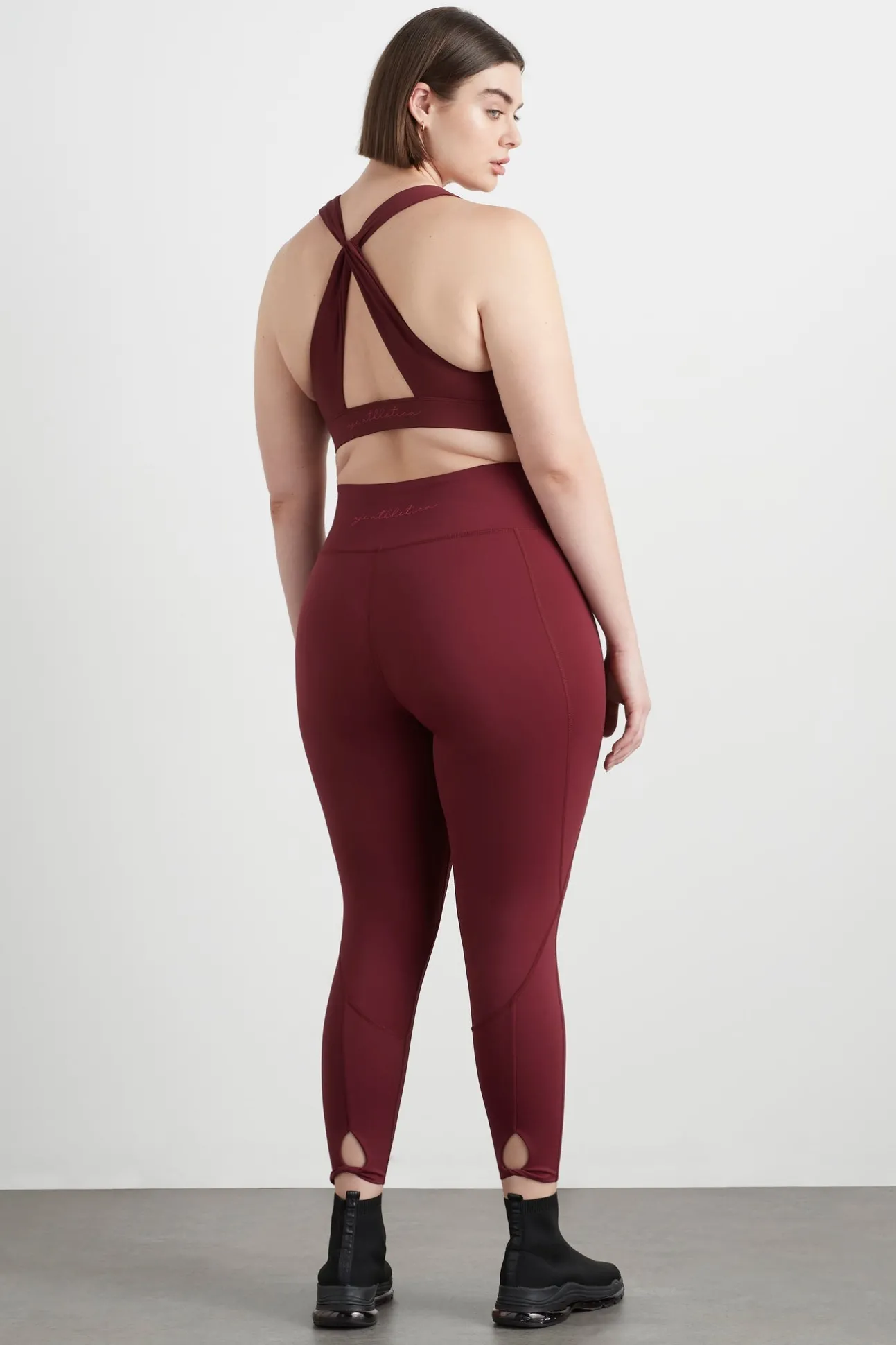 twist_back_sports_bra__15.webp Twist Back Sports Bra 335